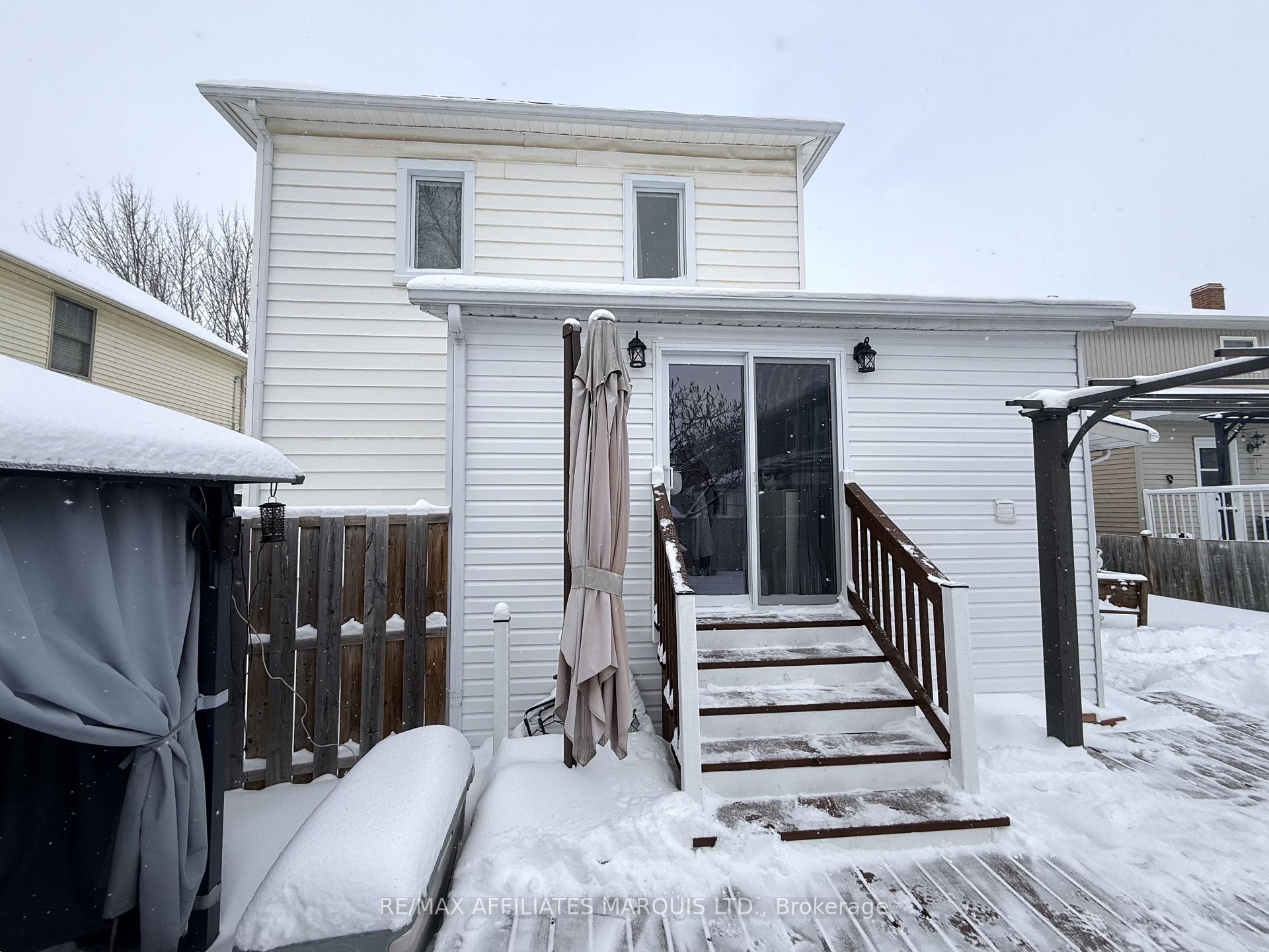 Photo 17 of 336 Fifth Street E, Cornwall — HOMEH