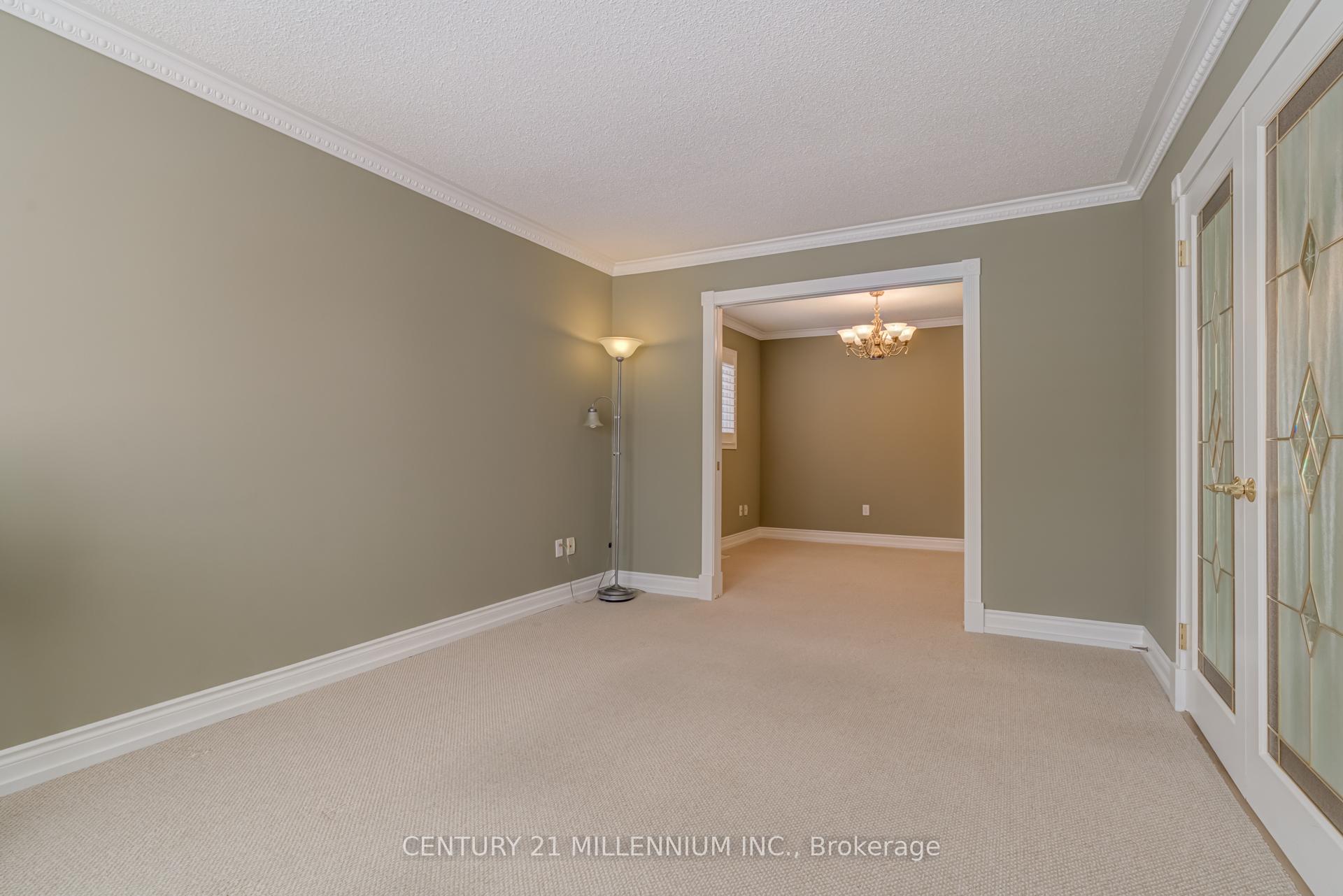 Photo 7 of 28 Tremblay Street, Brampton, Heart Lake West — HOMEH