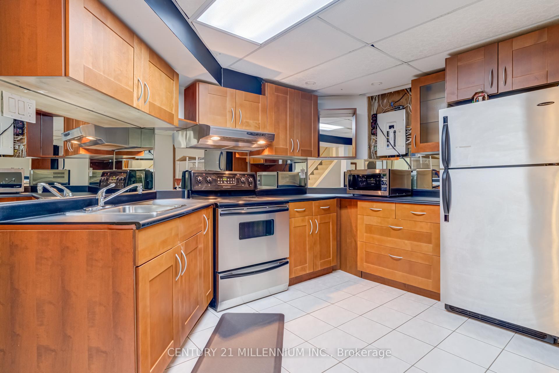 Photo 26 of 28 Tremblay Street, Brampton, Heart Lake West — HOMEH
