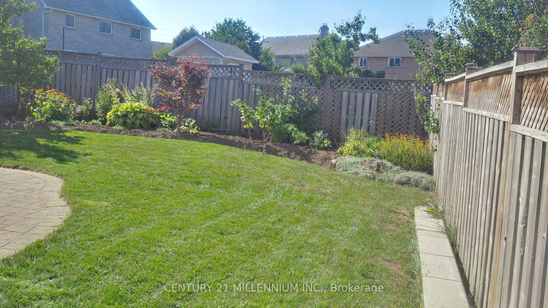 Photo 29 of 28 Tremblay Street, Brampton, Heart Lake West — HOMEH