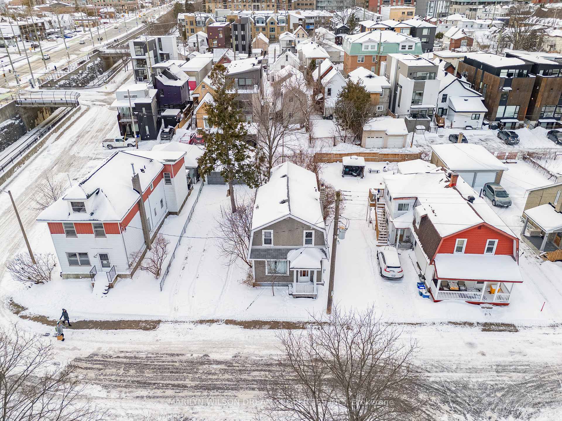 Photo 9 of 92 Stonehurst Avenue, Ottawa, Mechanicsville — HOMEH