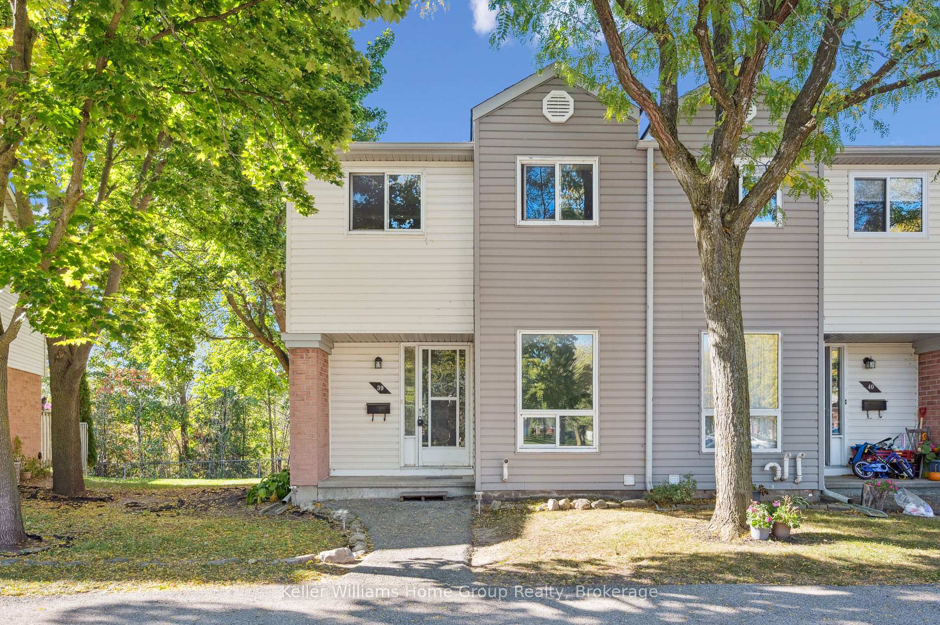 Photo 1 of Unit 39, 40 Imperial Road N, Guelph, Willow West/Sugarbush/West Acres — HOMEH