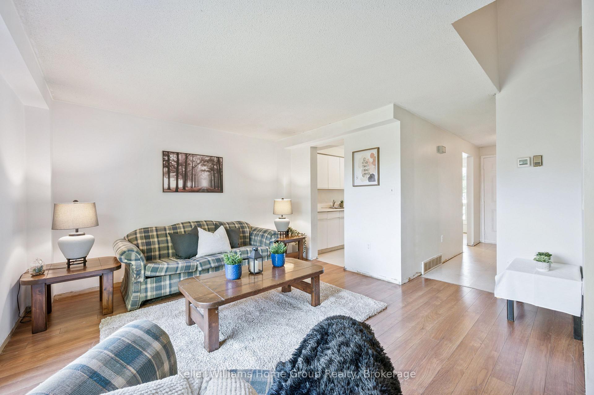 Photo 7 of Unit 39, 40 Imperial Road N, Guelph, Willow West/Sugarbush/West Acres — HOMEH