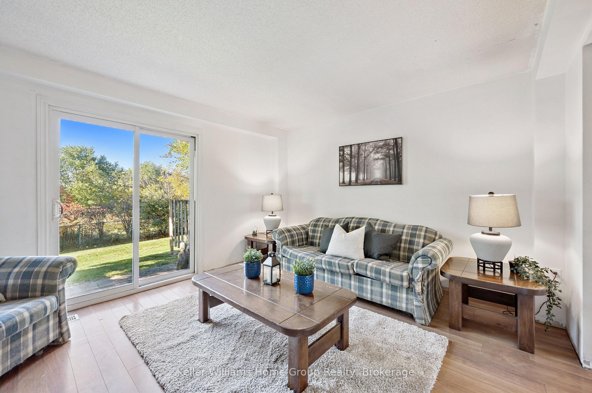 Photo 8 of Unit 39, 40 Imperial Road N, Guelph, Willow West/Sugarbush/West Acres — HOMEH