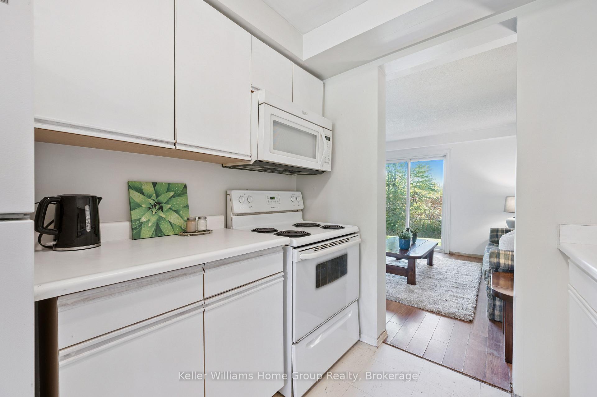Photo 14 of Unit 39, 40 Imperial Road N, Guelph, Willow West/Sugarbush/West Acres — HOMEH