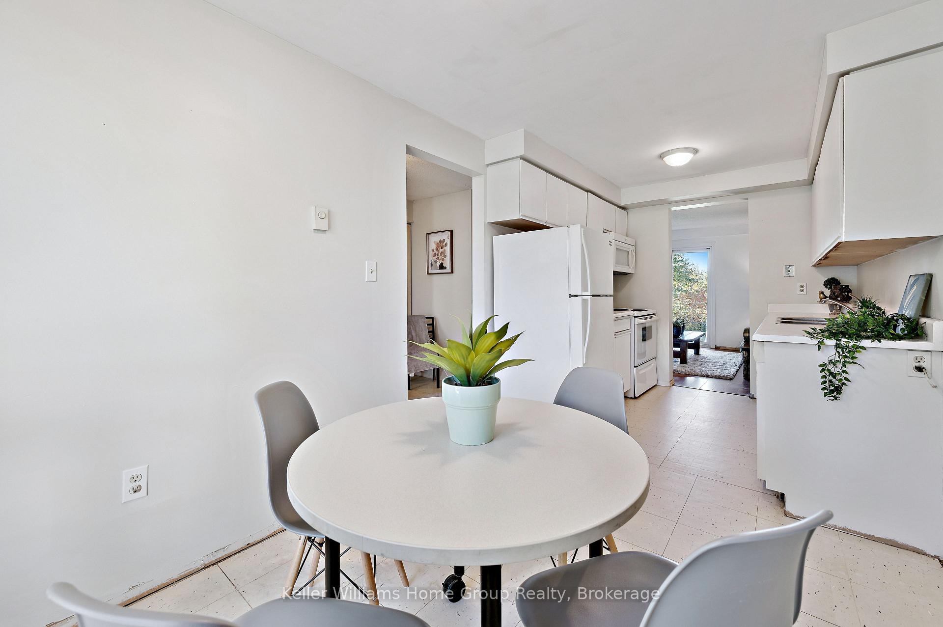 Photo 17 of Unit 39, 40 Imperial Road N, Guelph, Willow West/Sugarbush/West Acres — HOMEH