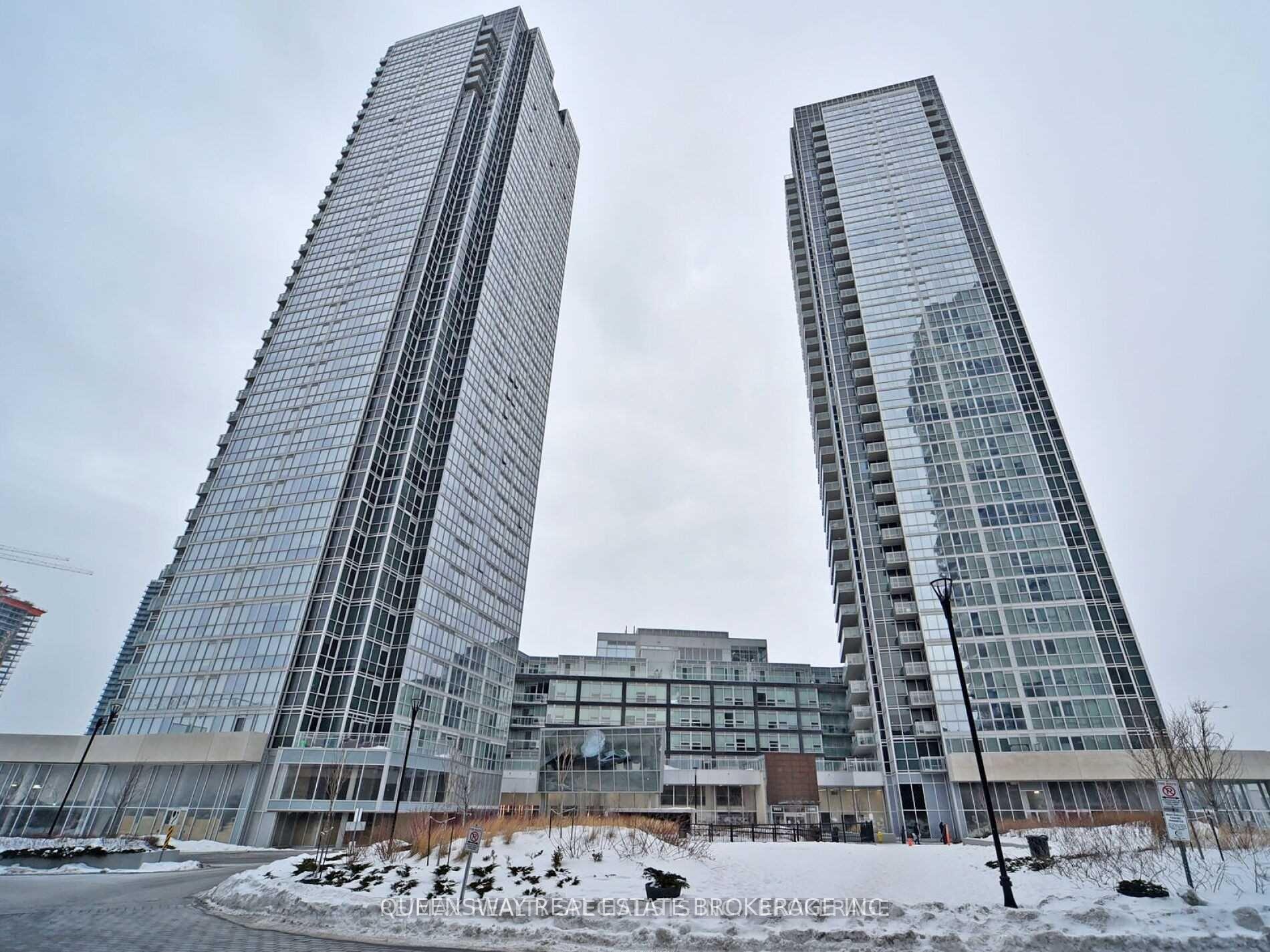 Photo 3 of Unit 514, 2916 hwy 7 Road, Vaughan, Concord — HOMEH