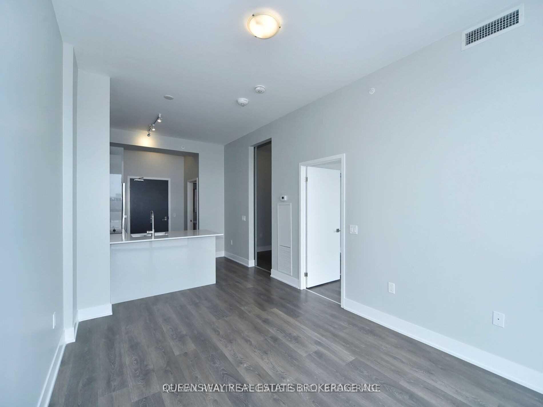 Photo 2 of Unit 514, 2916 hwy 7 Road, Vaughan, Concord — HOMEH