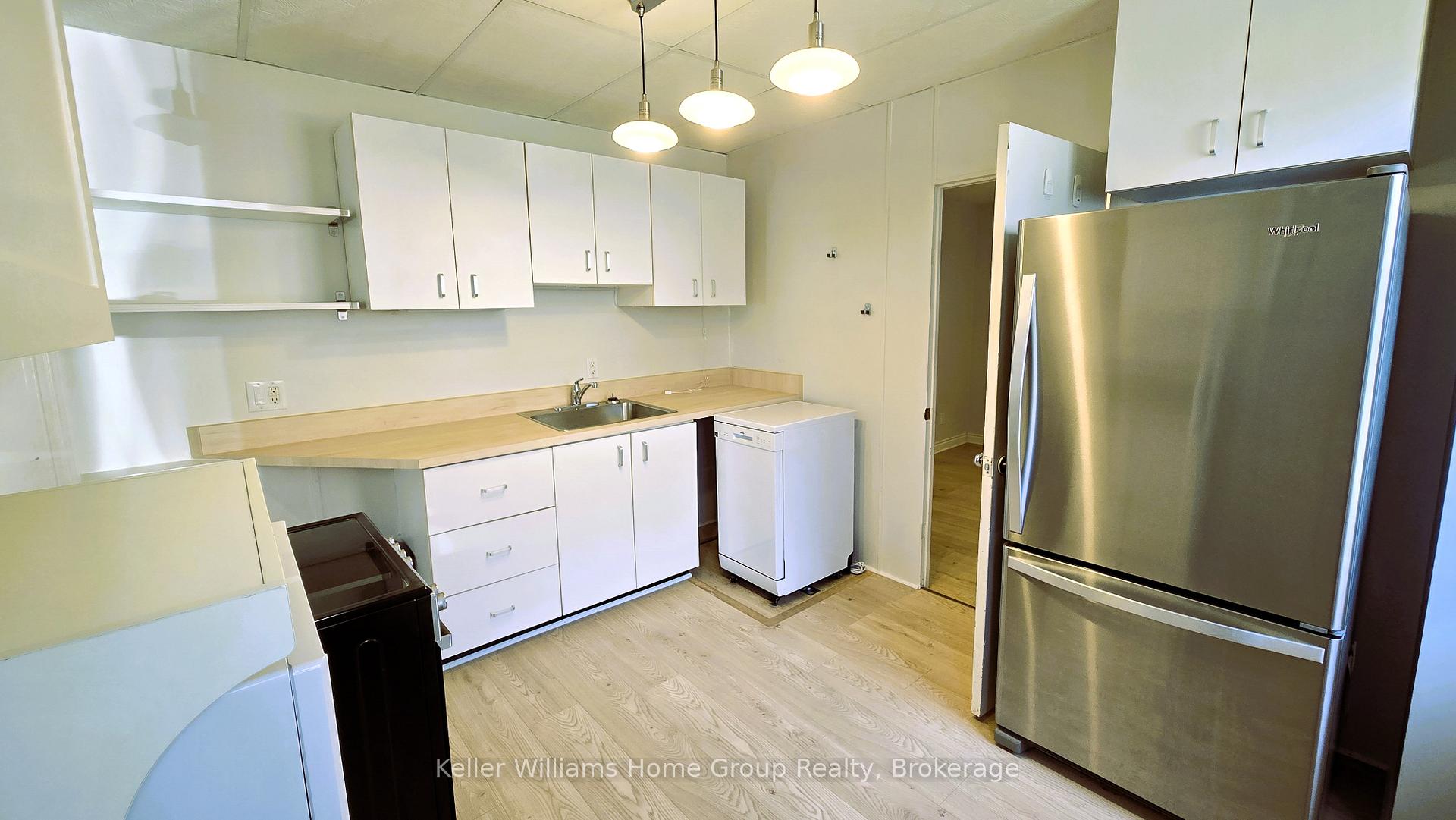Photo 12 of 114A Surrey Street E, Guelph, Downtown — HOMEH