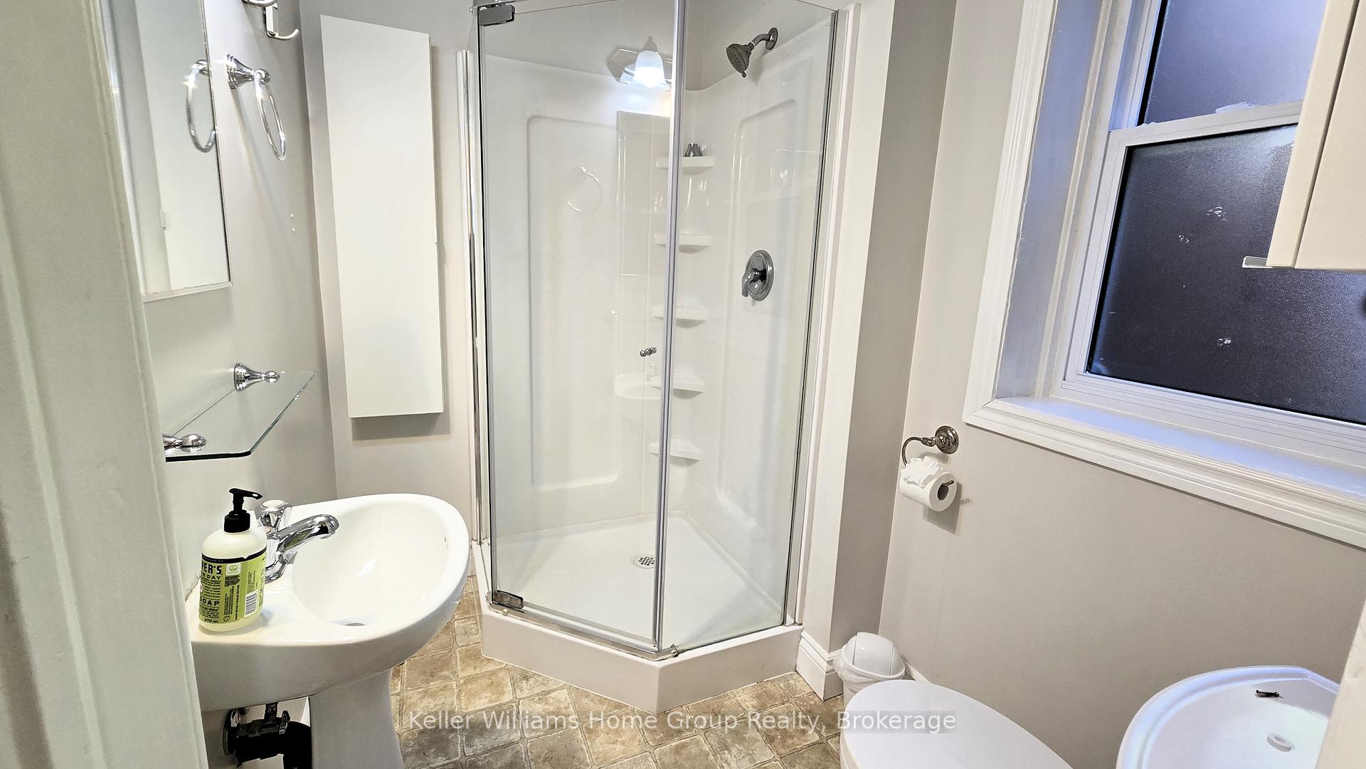 Photo 16 of 114A Surrey Street E, Guelph, Downtown — HOMEH