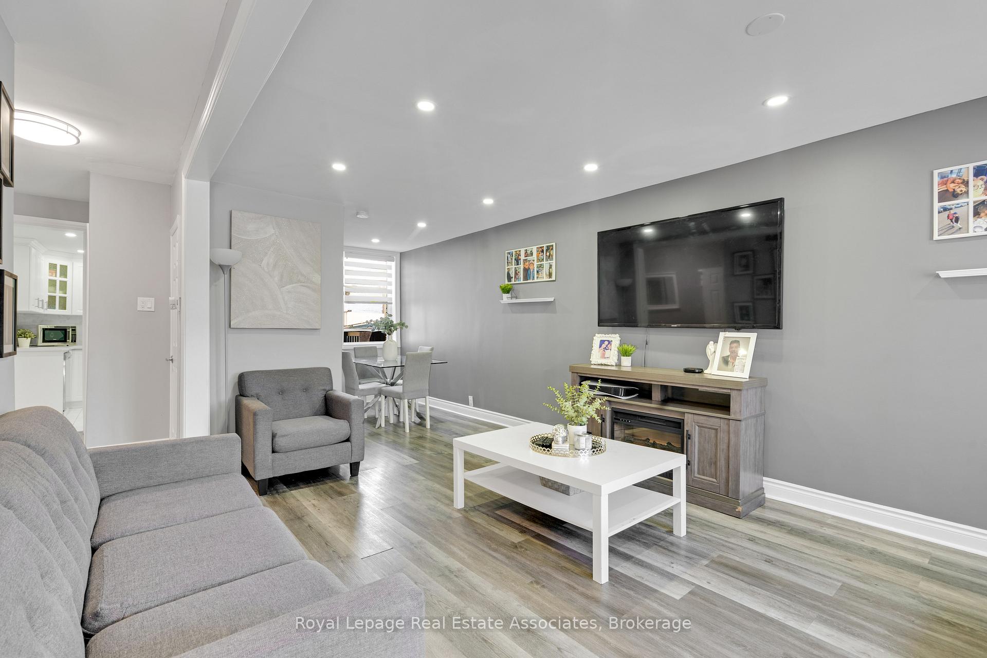 Photo 7 of 12 Lincoln Street, Hamilton, Crown Point — HOMEH