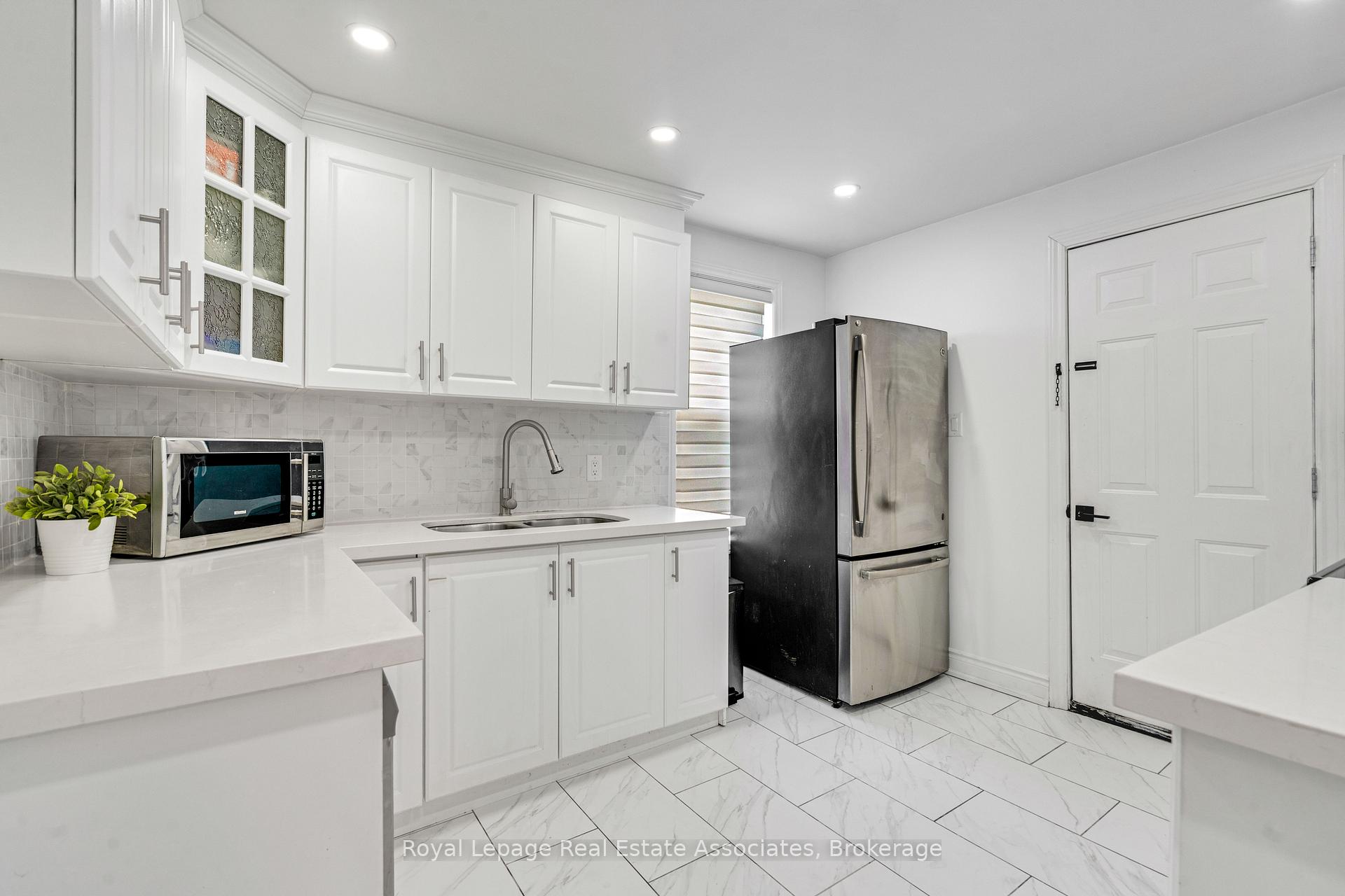 Photo 11 of 12 Lincoln Street, Hamilton, Crown Point — HOMEH