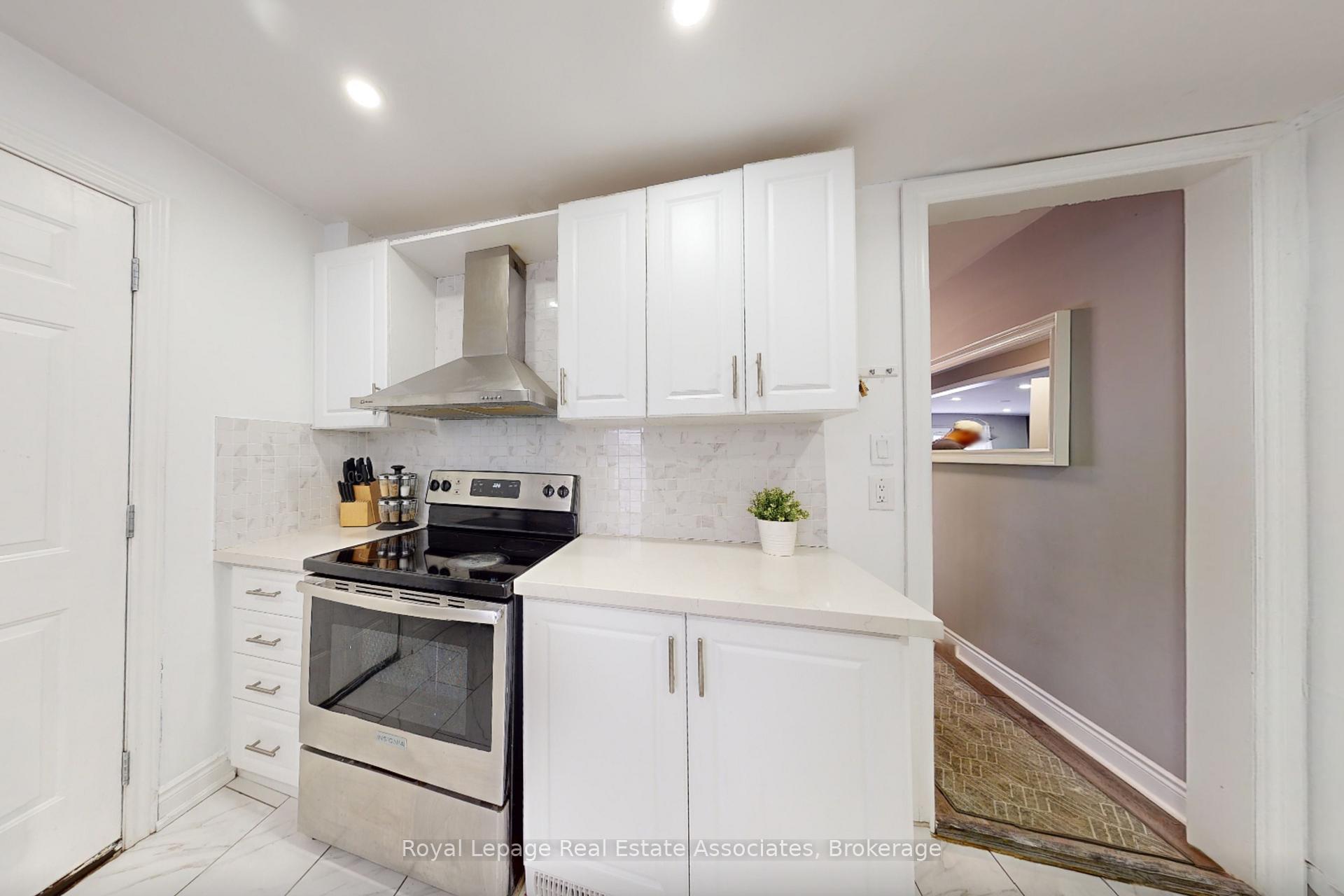Photo 13 of 12 Lincoln Street, Hamilton, Crown Point — HOMEH