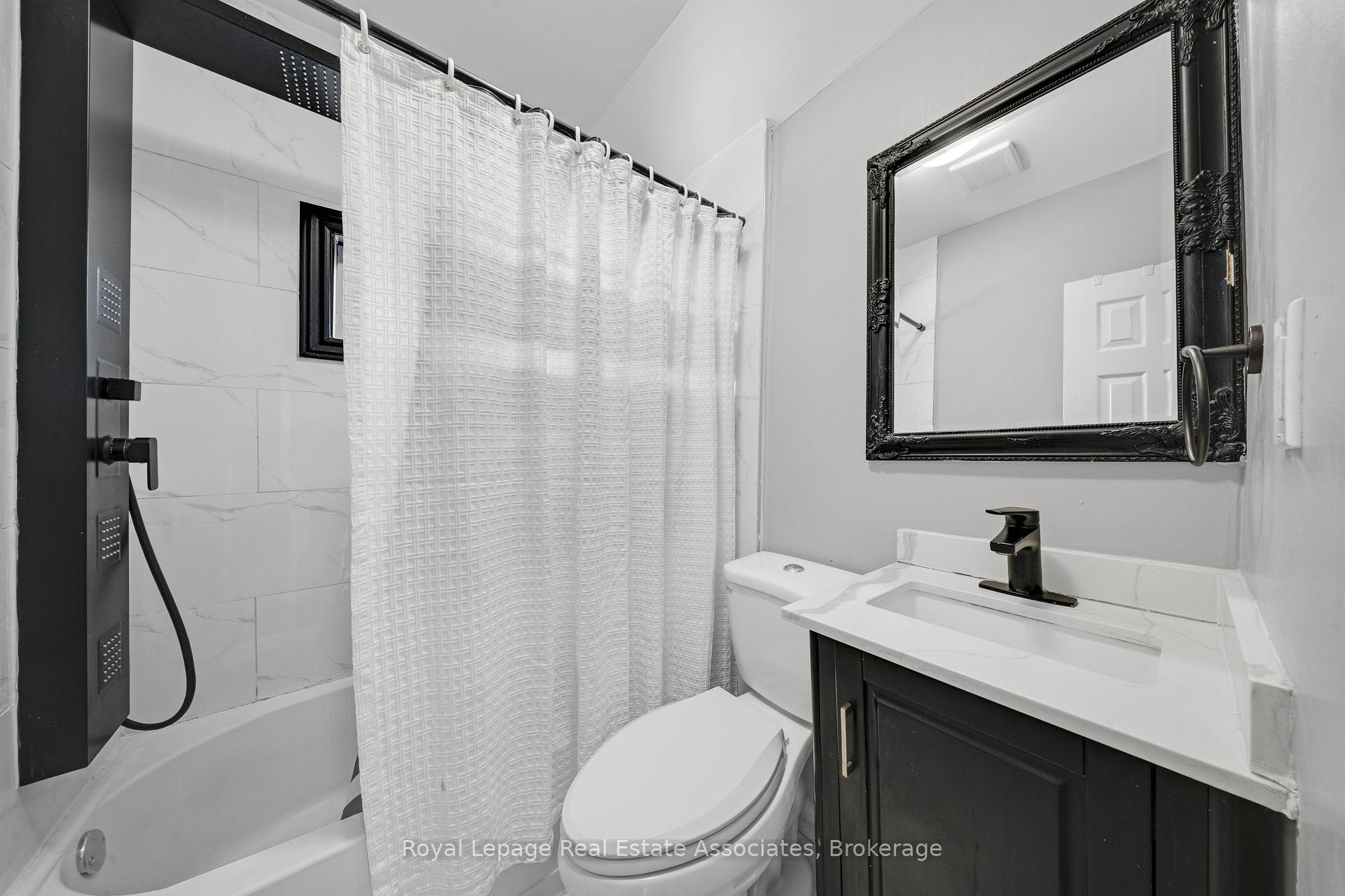 Photo 18 of 12 Lincoln Street, Hamilton, Crown Point — HOMEH
