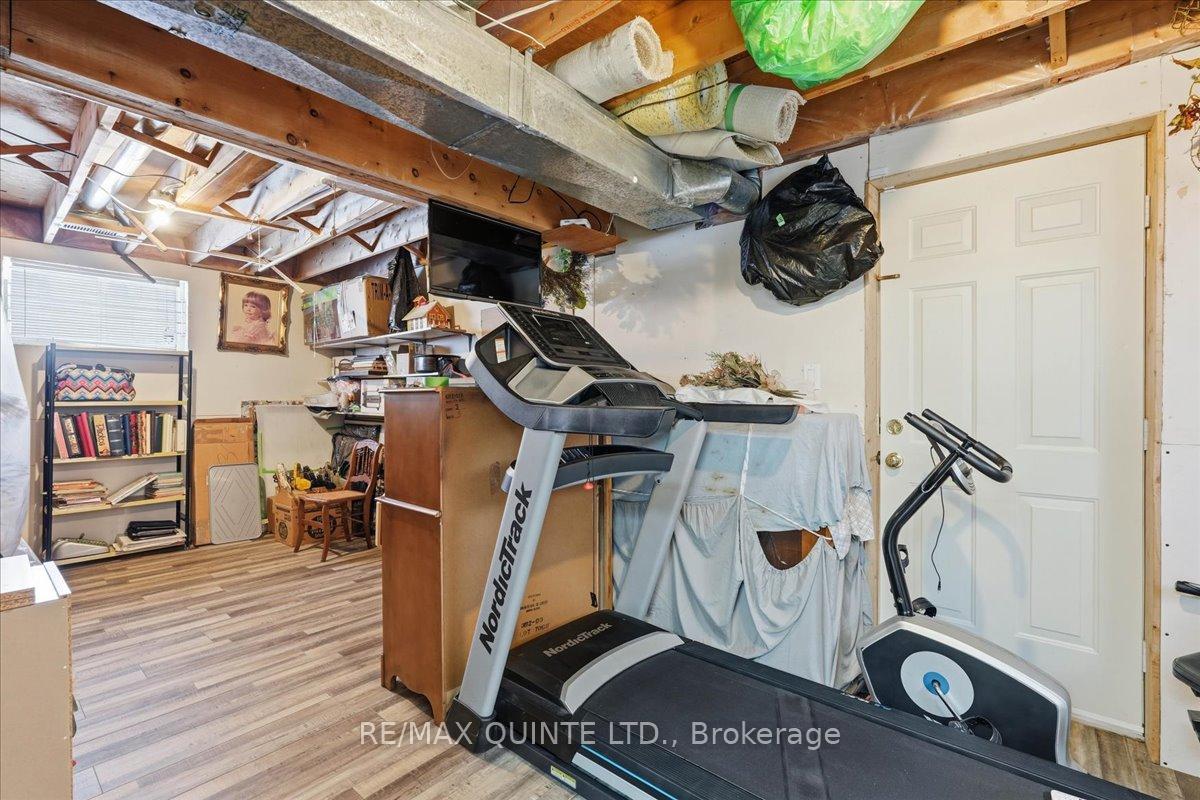 Photo 34 of 10 Grosvenor Drive, Belleville, Belleville Ward — HOMEH