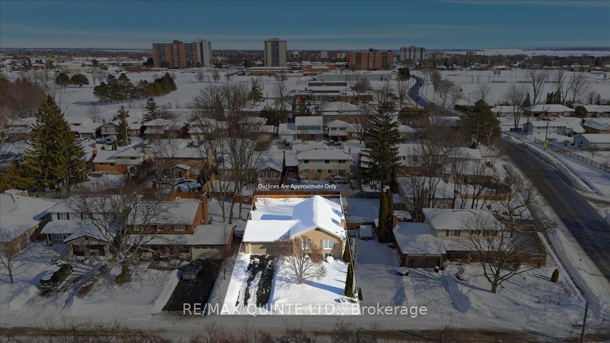 Photo 40 of 10 Grosvenor Drive, Belleville, Belleville Ward — HOMEH