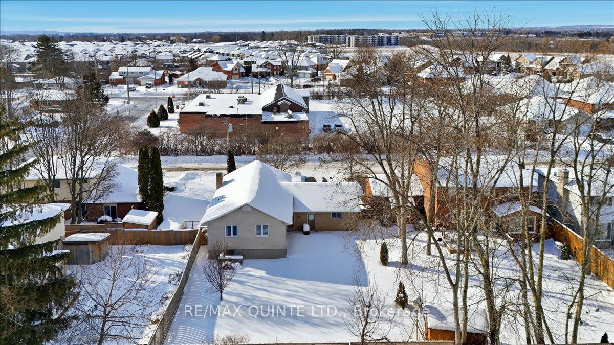Photo 41 of 10 Grosvenor Drive, Belleville, Belleville Ward — HOMEH