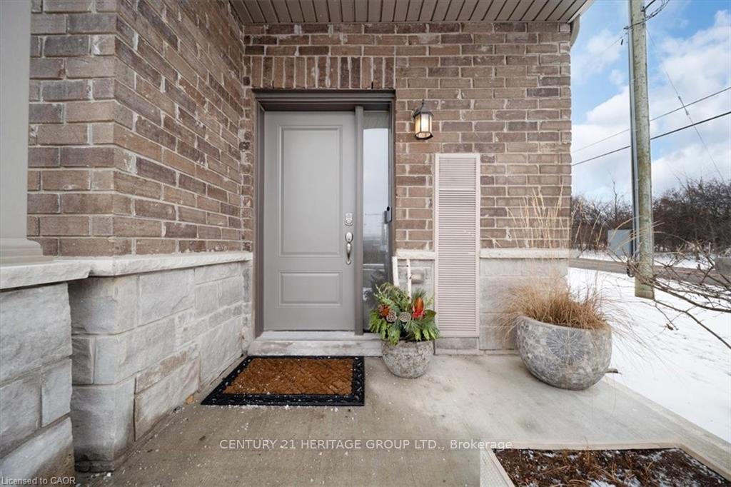 Photo 3 of Unit 27, 377 Glancaster Road, Hamilton, Villages of Glancaster — HOMEH
