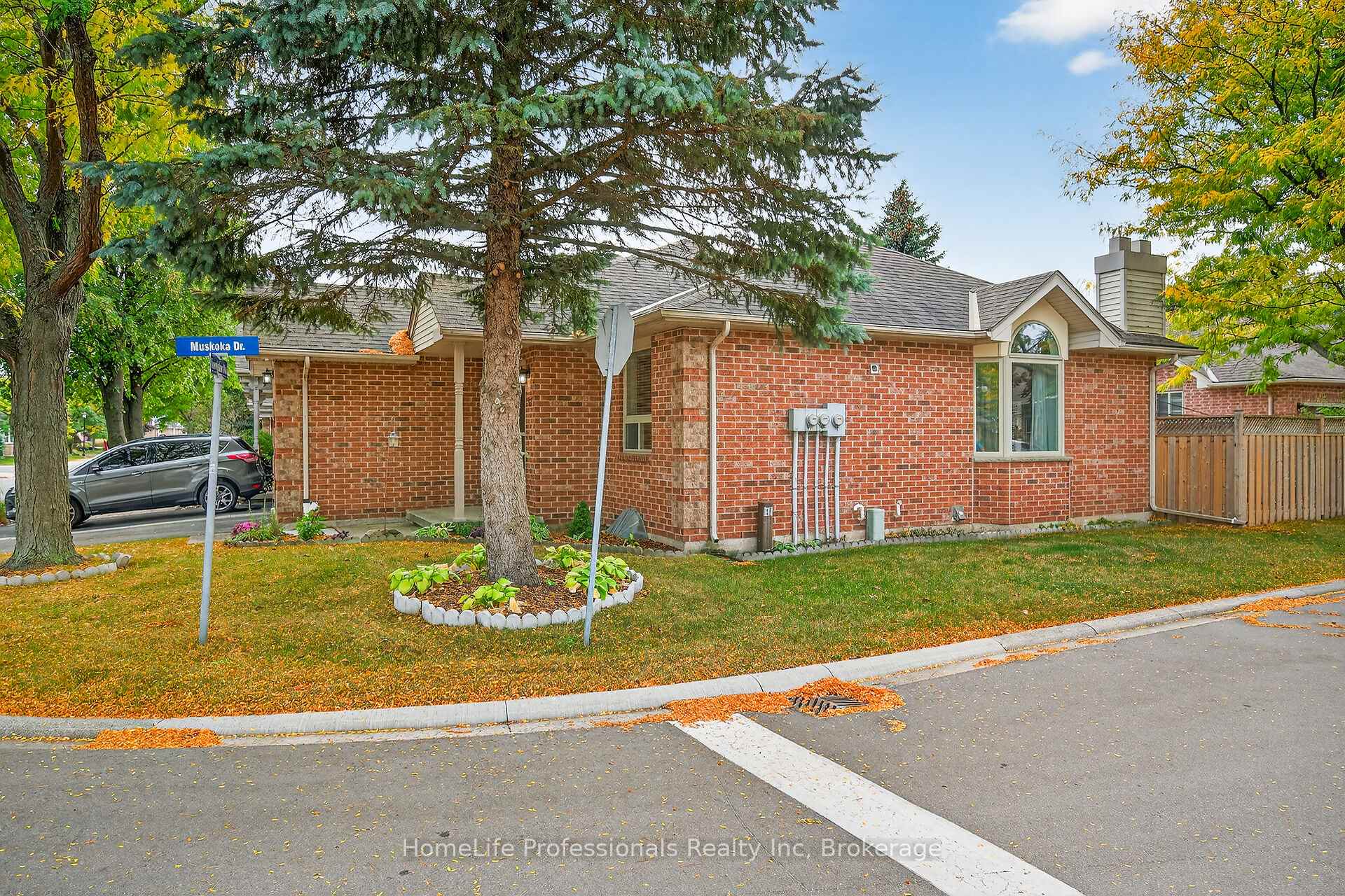 Photo 3 of Unit 28, 52 Twentyplace Boulevard, Hamilton, Twenty Place — HOMEH