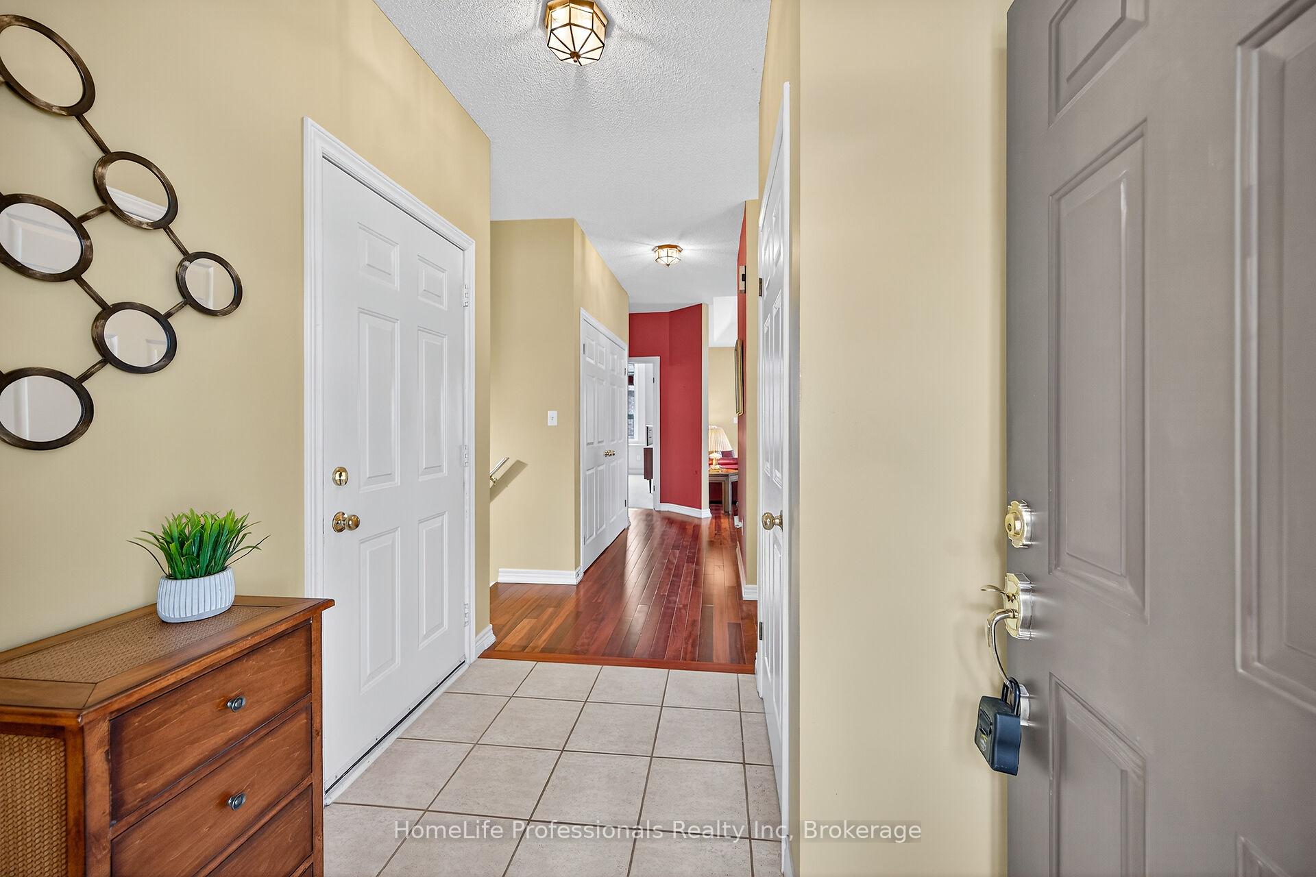 Photo 5 of Unit 28, 52 Twentyplace Boulevard, Hamilton, Twenty Place — HOMEH