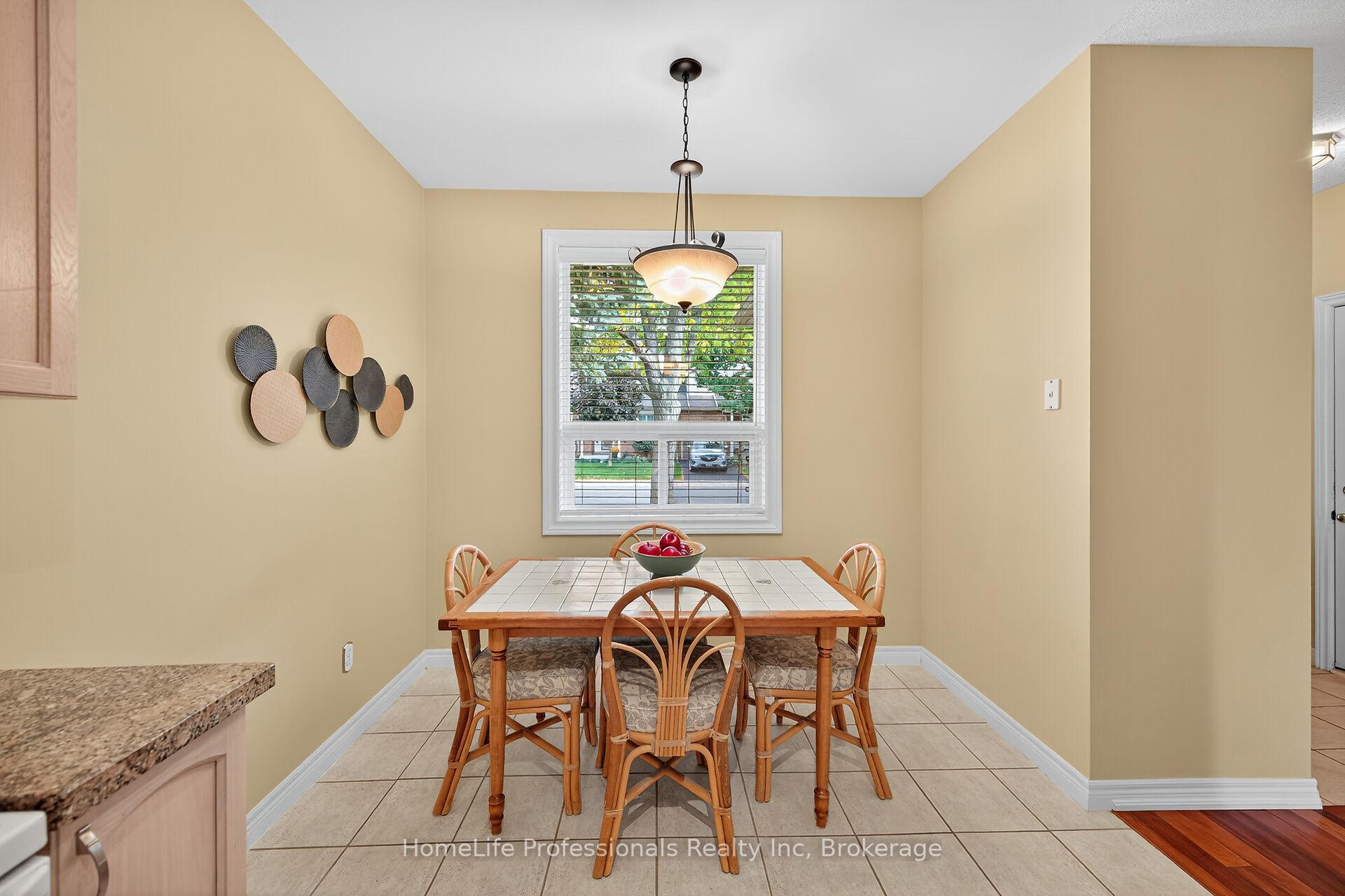 Photo 10 of Unit 28, 52 Twentyplace Boulevard, Hamilton, Twenty Place — HOMEH