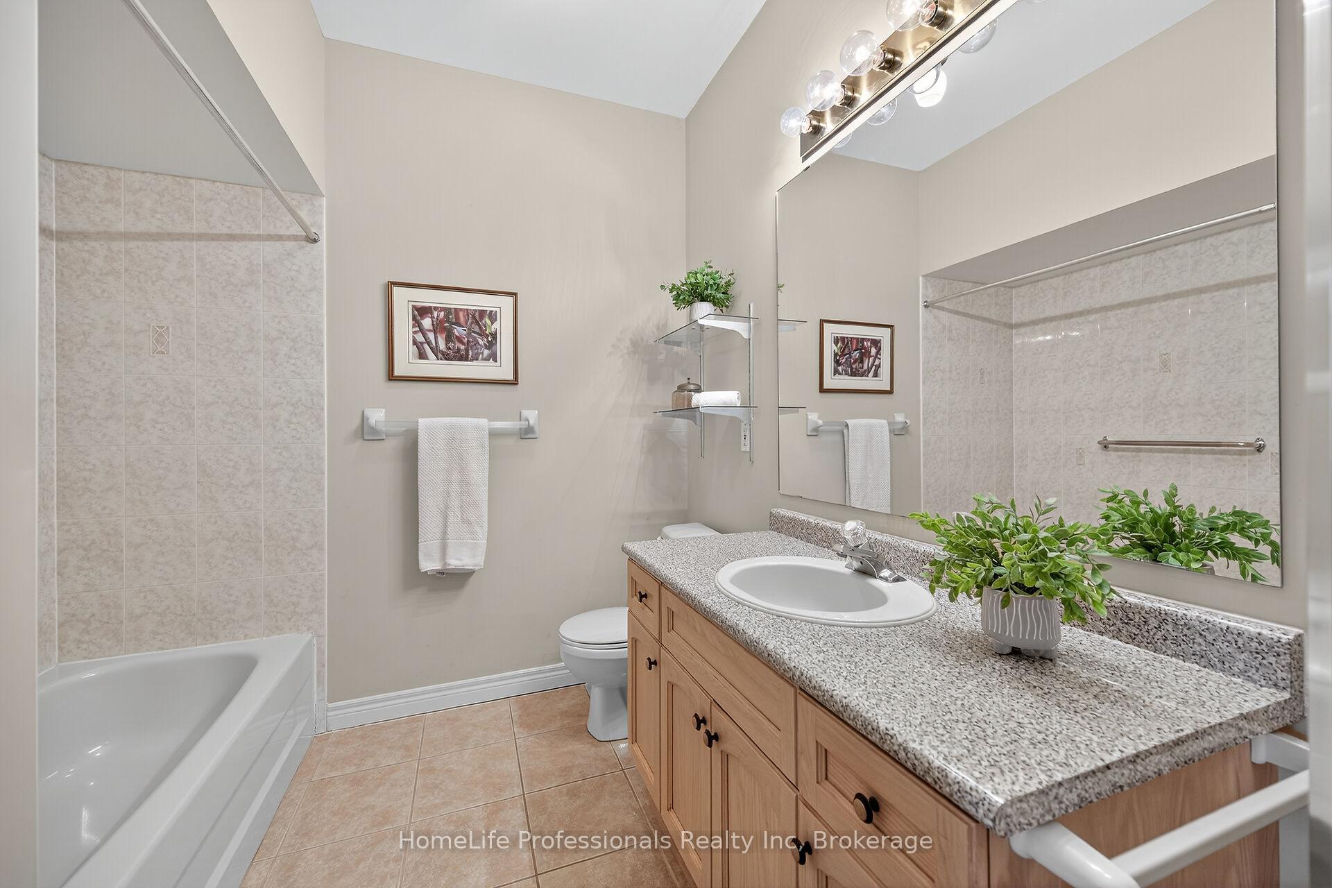 Photo 18 of Unit 28, 52 Twentyplace Boulevard, Hamilton, Twenty Place — HOMEH