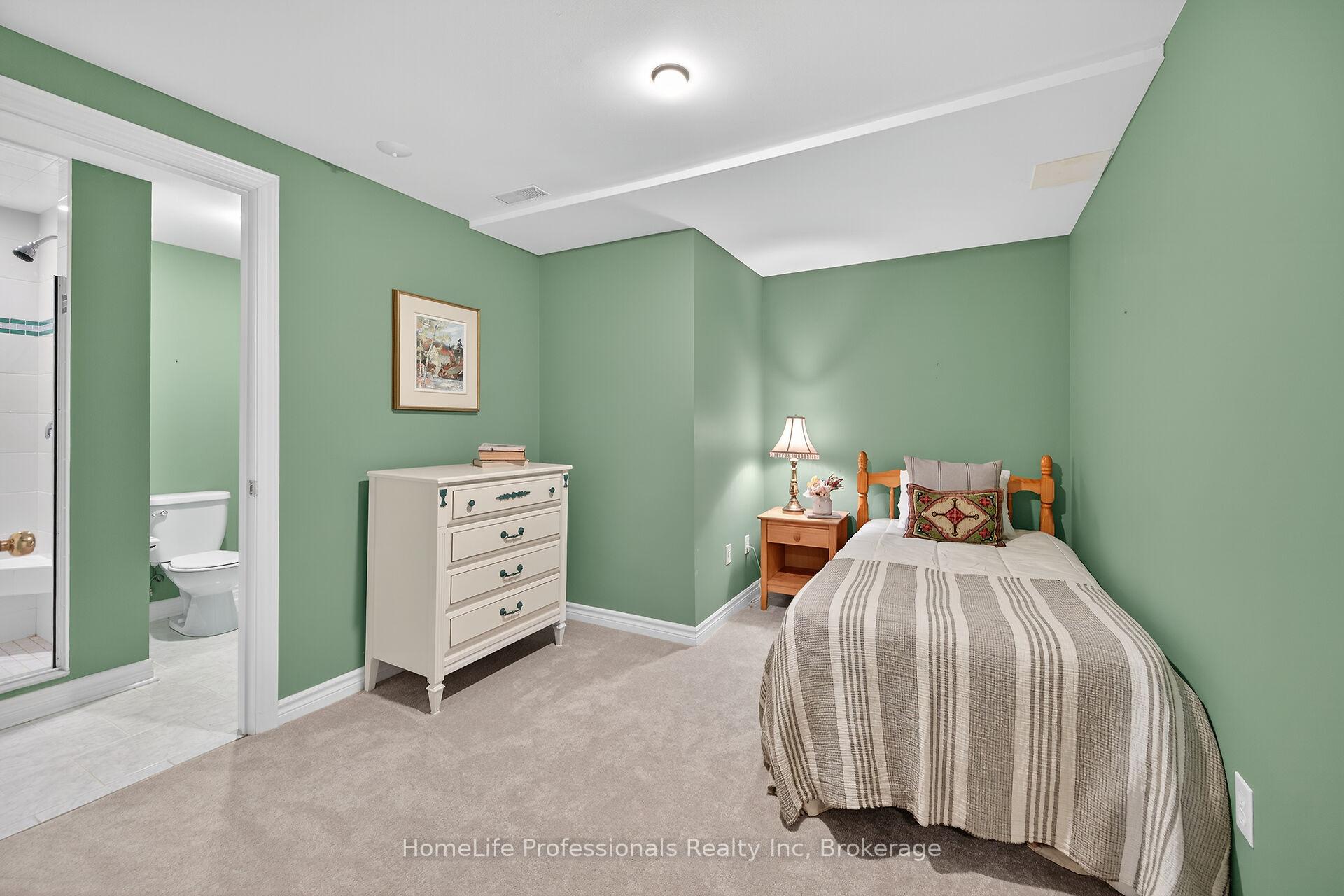 Photo 24 of Unit 28, 52 Twentyplace Boulevard, Hamilton, Twenty Place — HOMEH