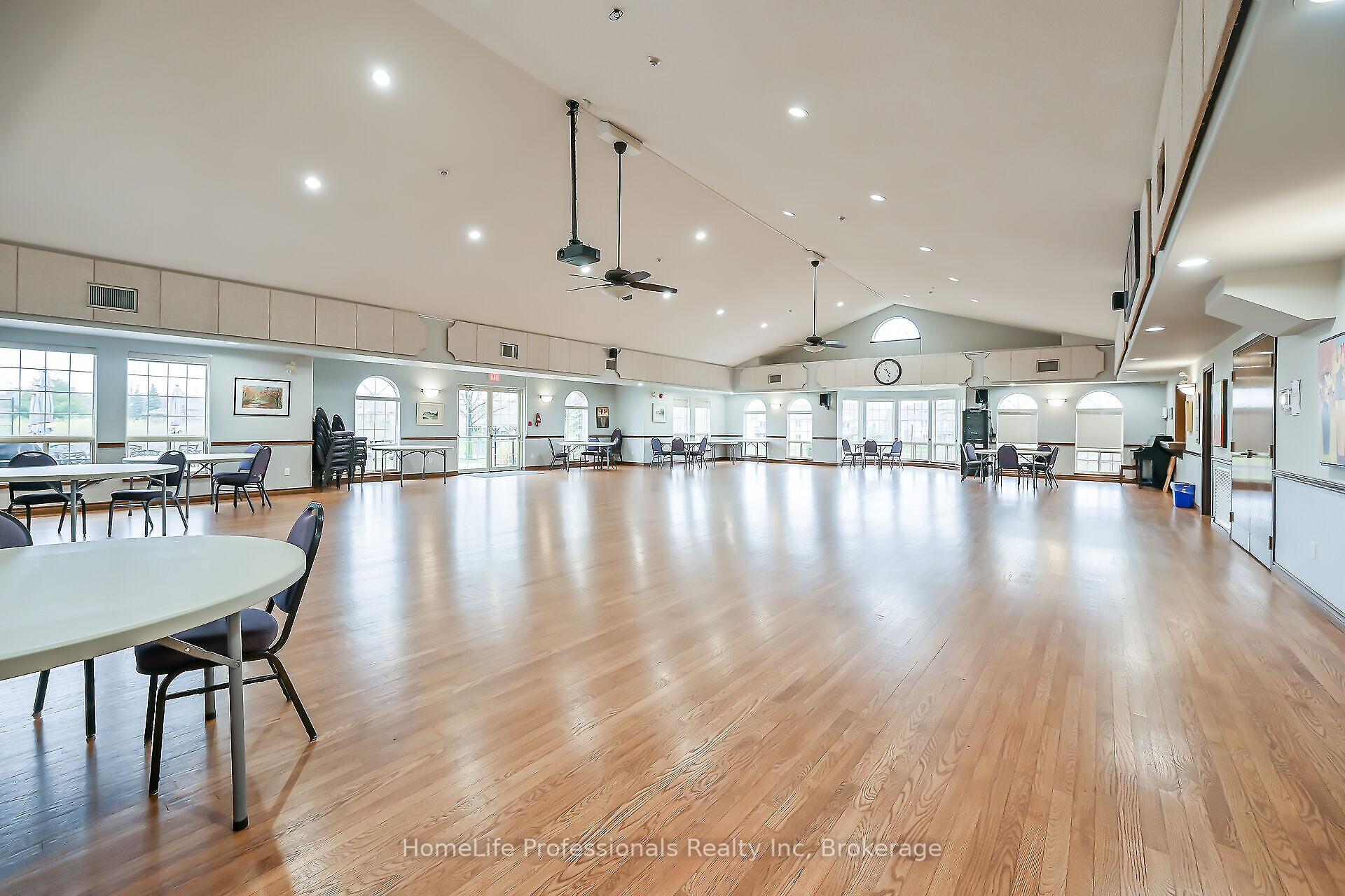 Photo 35 of Unit 28, 52 Twentyplace Boulevard, Hamilton, Twenty Place — HOMEH