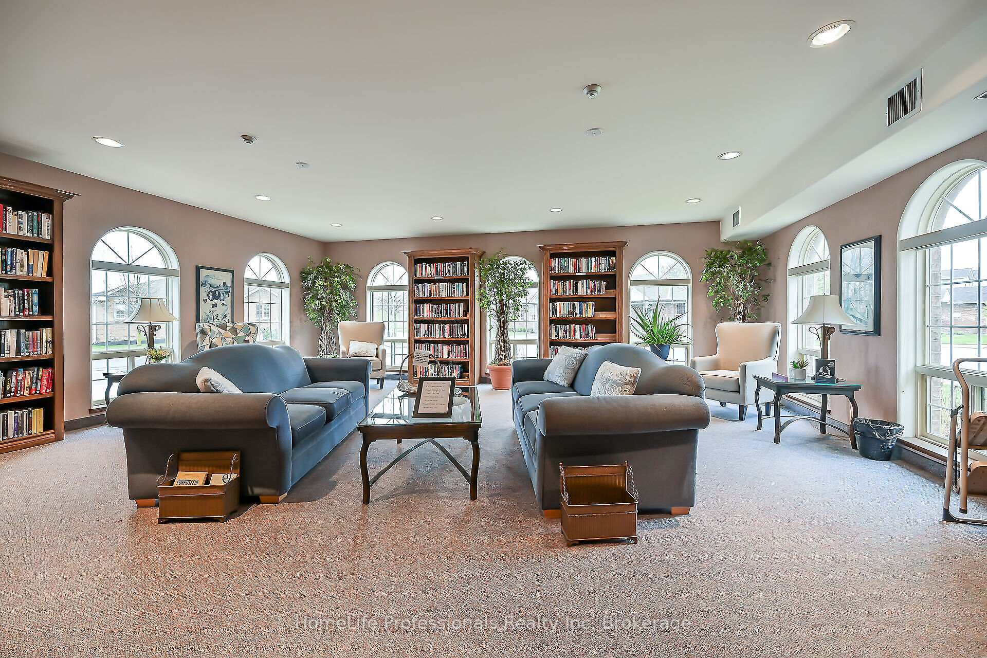 Photo 37 of Unit 28, 52 Twentyplace Boulevard, Hamilton, Twenty Place — HOMEH