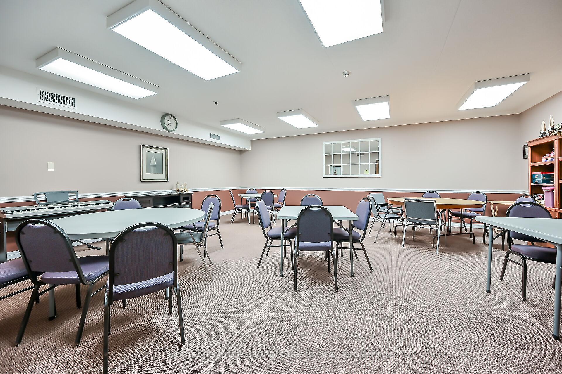 Photo 42 of Unit 28, 52 Twentyplace Boulevard, Hamilton, Twenty Place — HOMEH