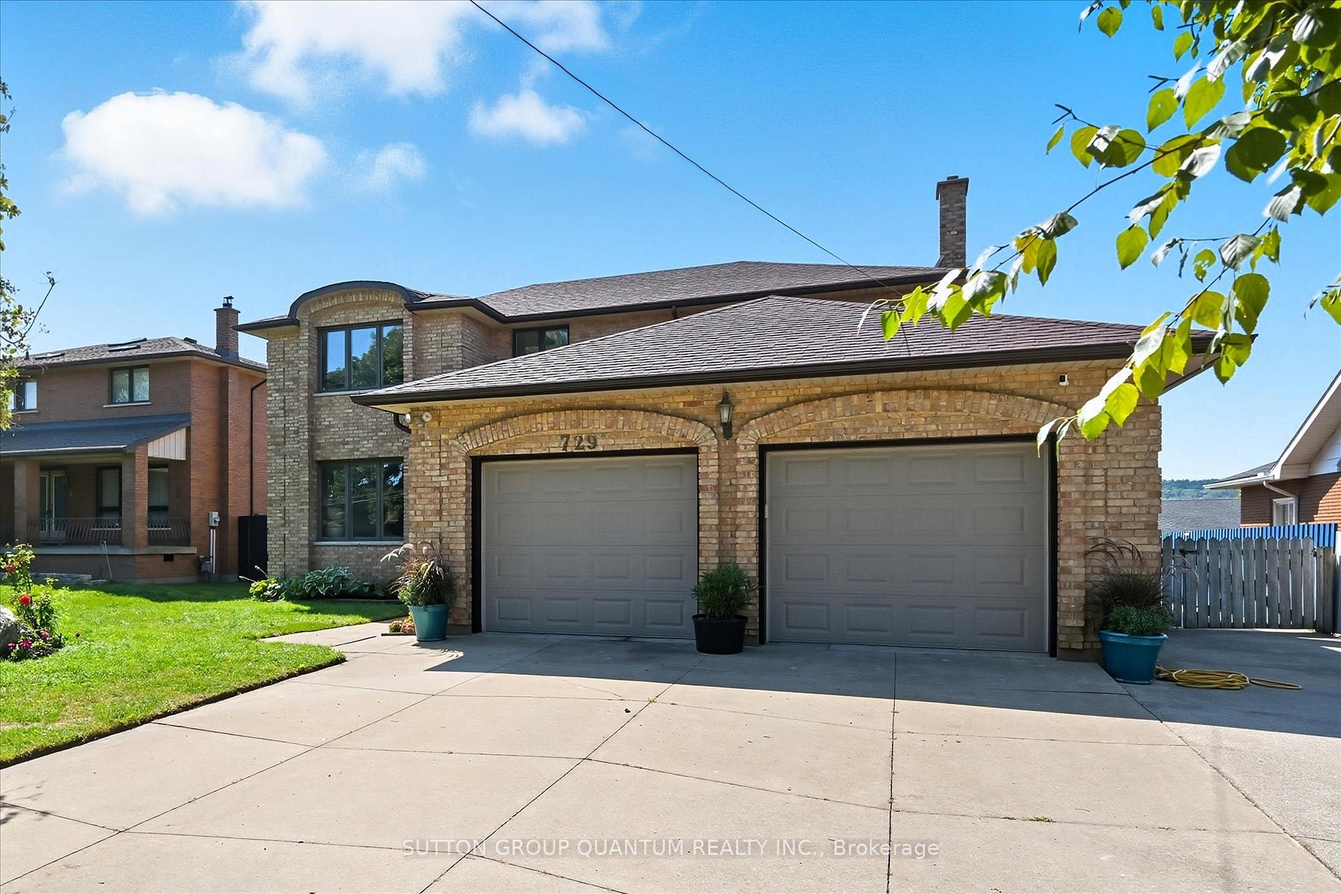 Photo 2 of 729 Winston Road, Grimsby, Grimsby Beach — HOMEH