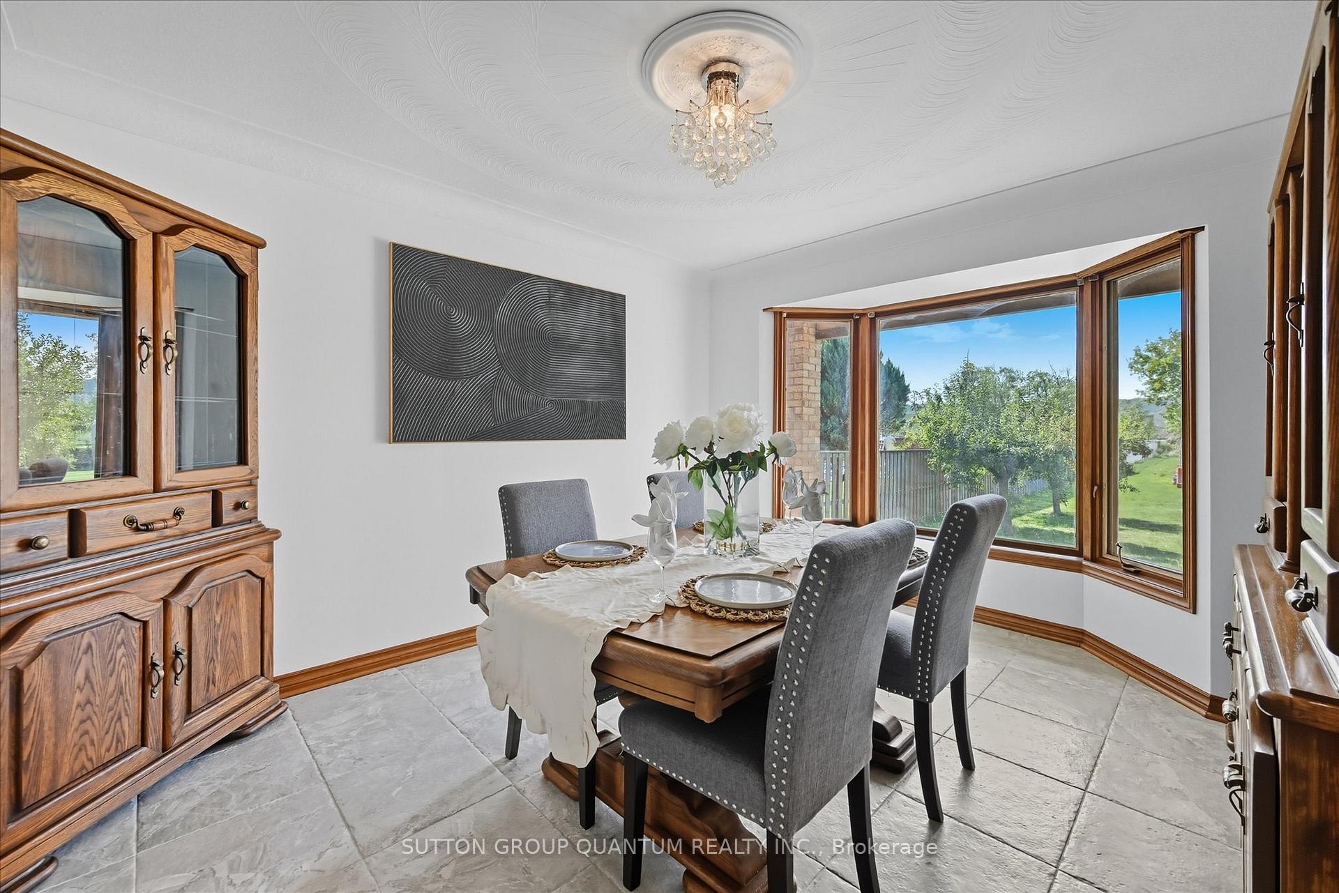 Photo 18 of 729 Winston Road, Grimsby, Grimsby Beach — HOMEH