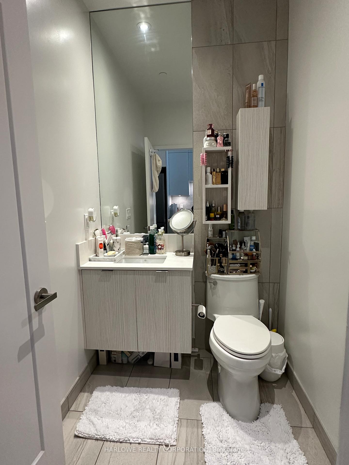 Photo 8 of Unit Ph05, 99 Broadway Avenue, Toronto, Mount Pleasant West — HOMEH