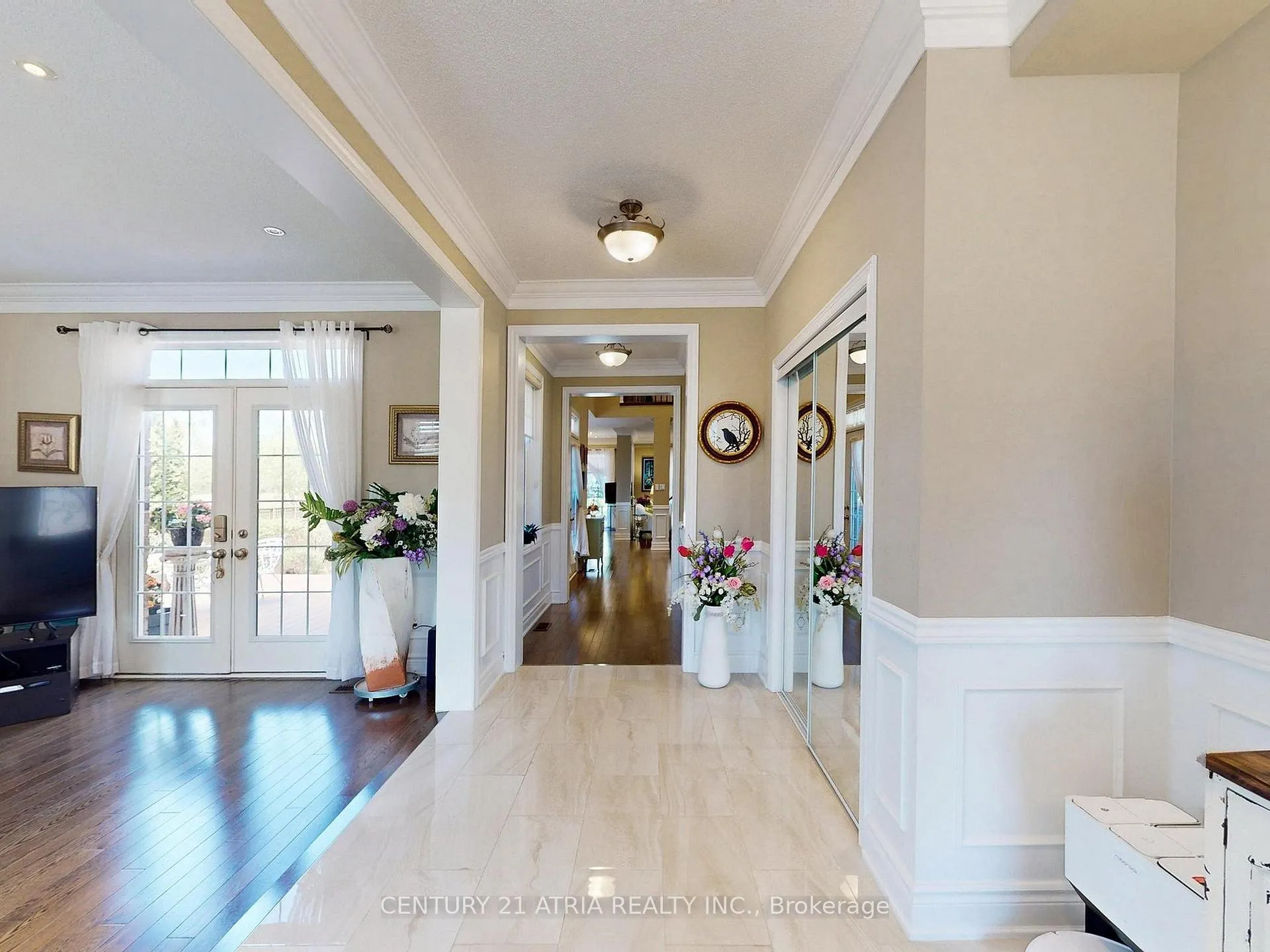 Photo 5 of 2 Colonel George Mclaren Drive, Markham, Victoria Square — HOMEH