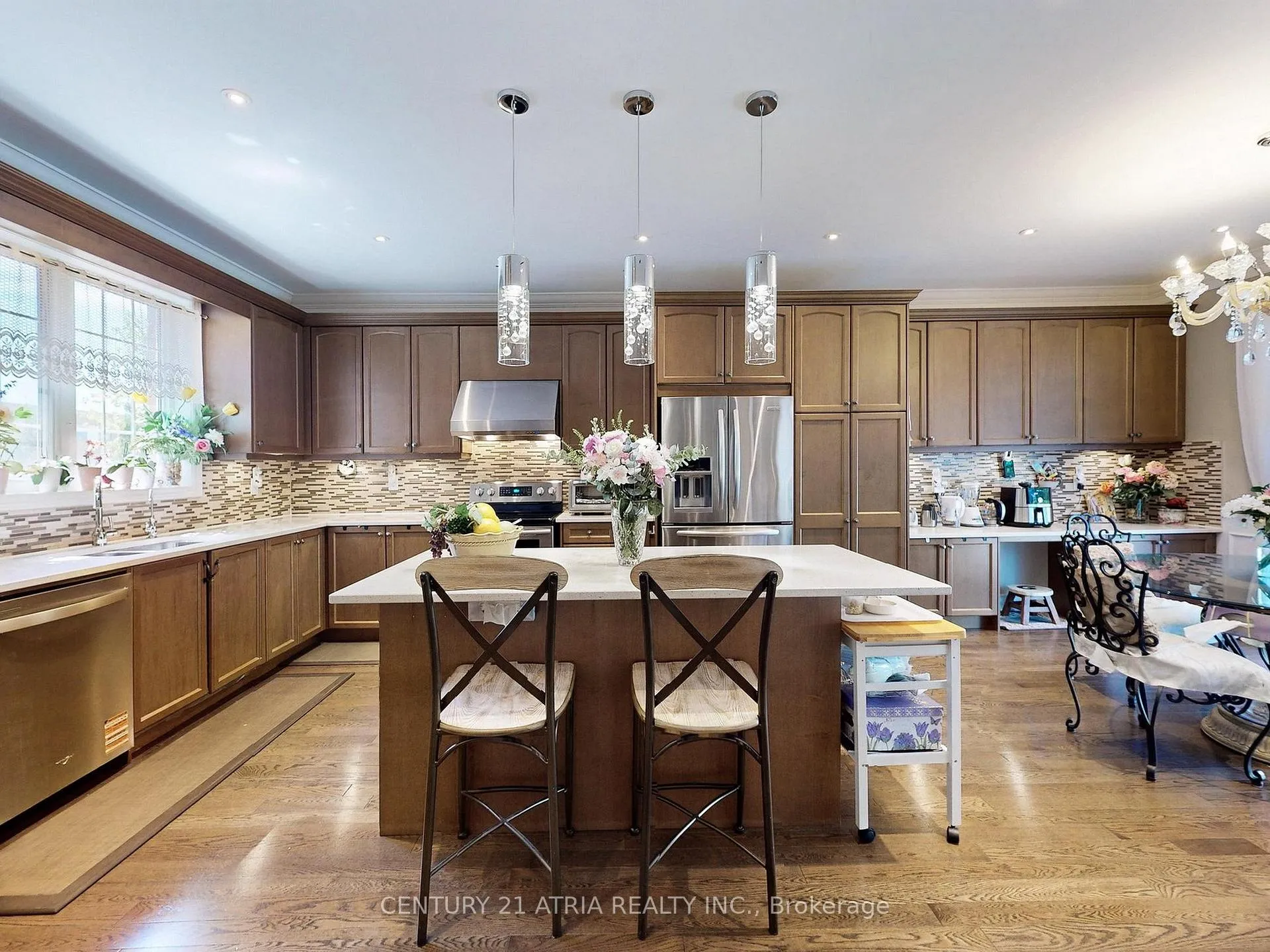 Photo 13 of 2 Colonel George Mclaren Drive, Markham, Victoria Square — HOMEH