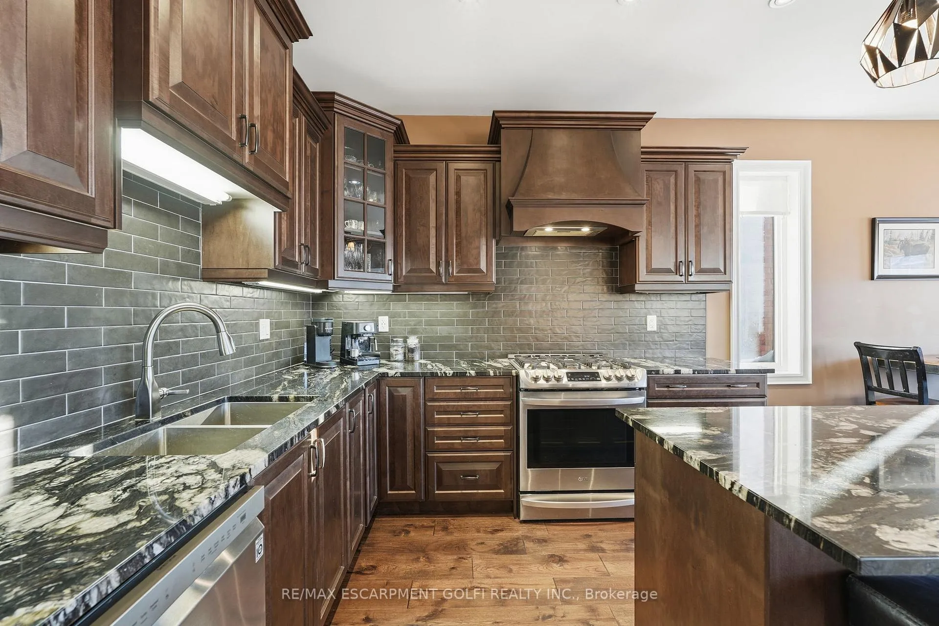 Photo 16 of 83 Homestead Way, Thorold, Rolling Meadows — HOMEH