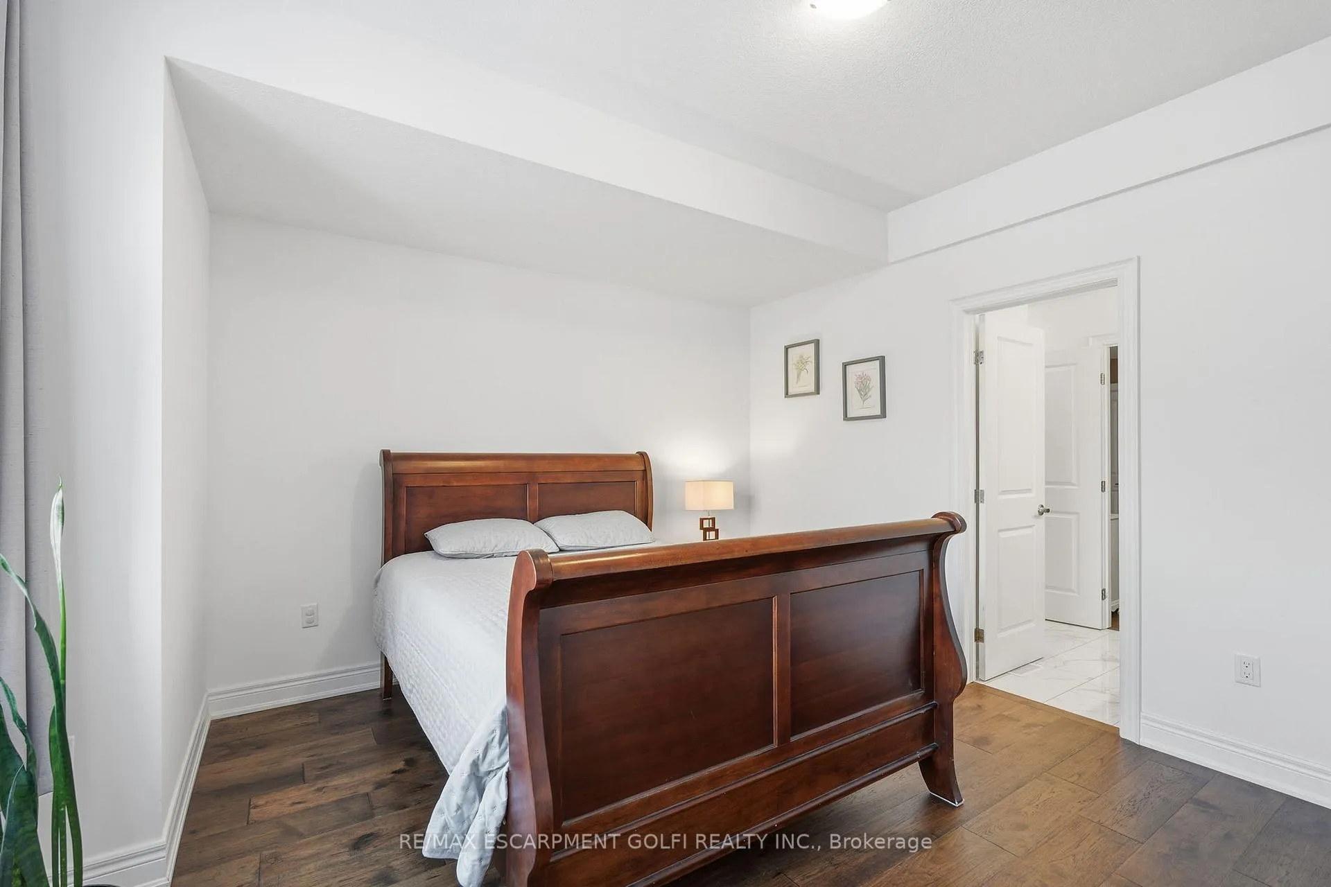 Photo 25 of 83 Homestead Way, Thorold, Rolling Meadows — HOMEH
