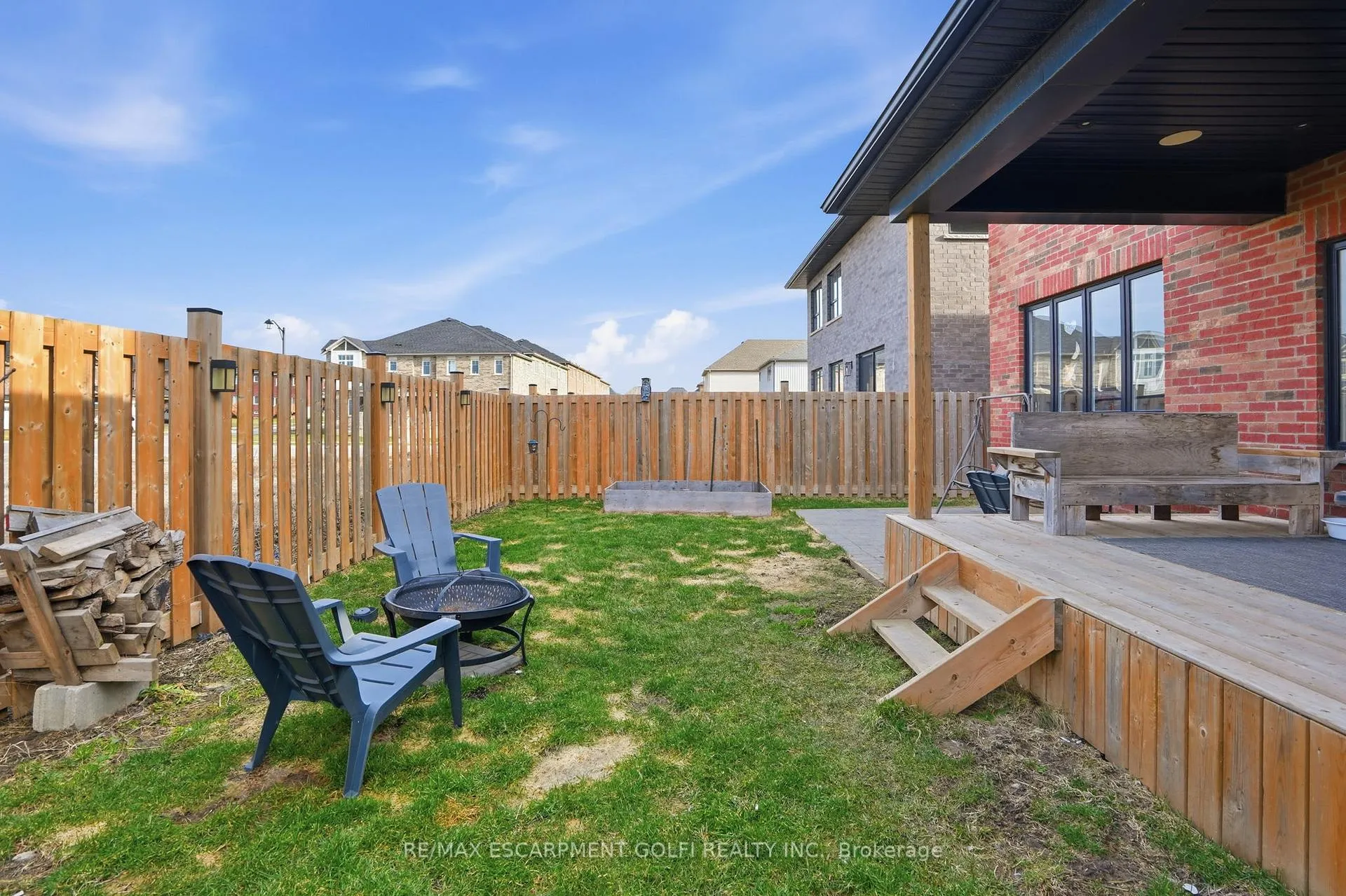 Photo 34 of 83 Homestead Way, Thorold, Rolling Meadows — HOMEH
