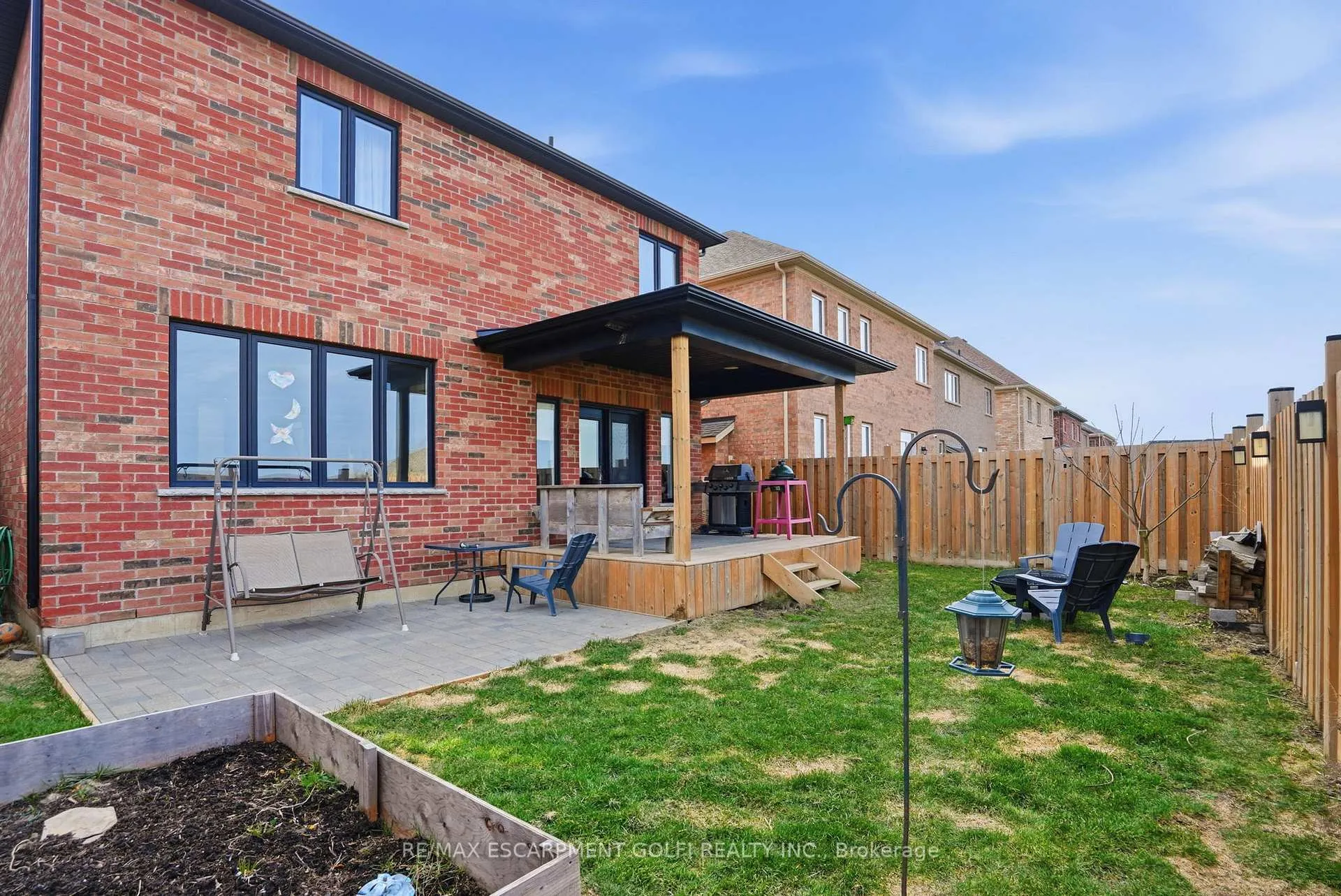 Photo 37 of 83 Homestead Way, Thorold, Rolling Meadows — HOMEH
