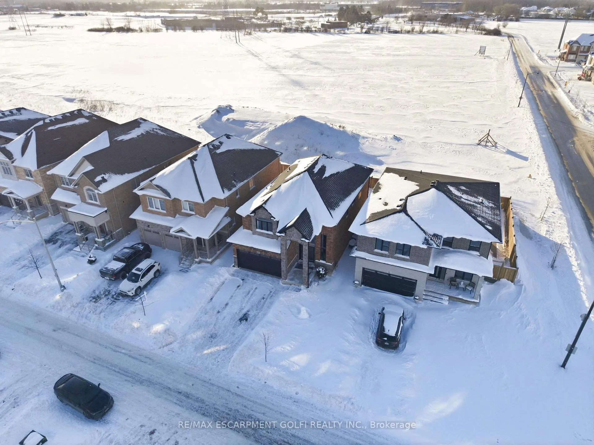 Photo 38 of 83 Homestead Way, Thorold, Rolling Meadows — HOMEH