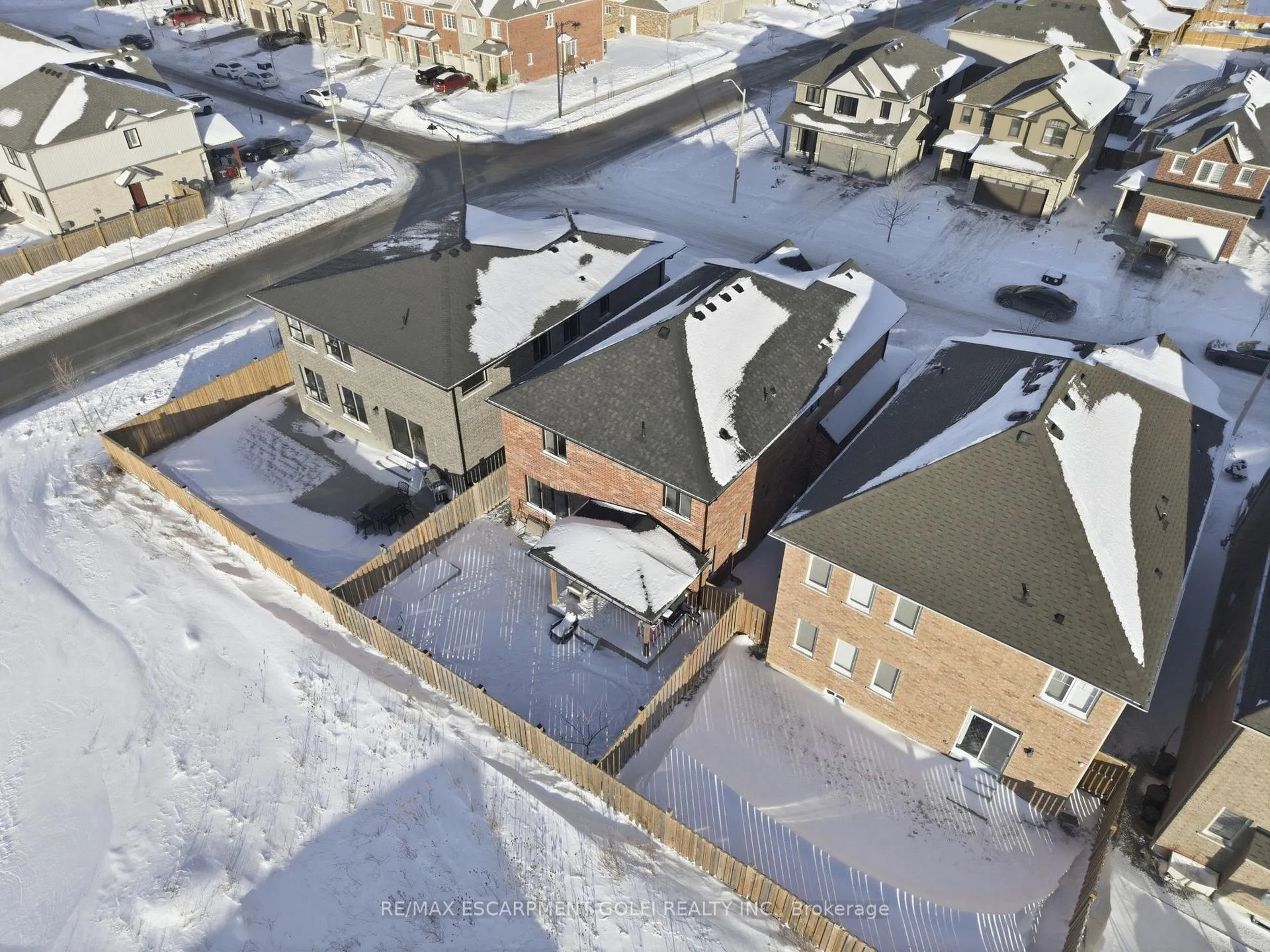 Photo 39 of 83 Homestead Way, Thorold, Rolling Meadows — HOMEH