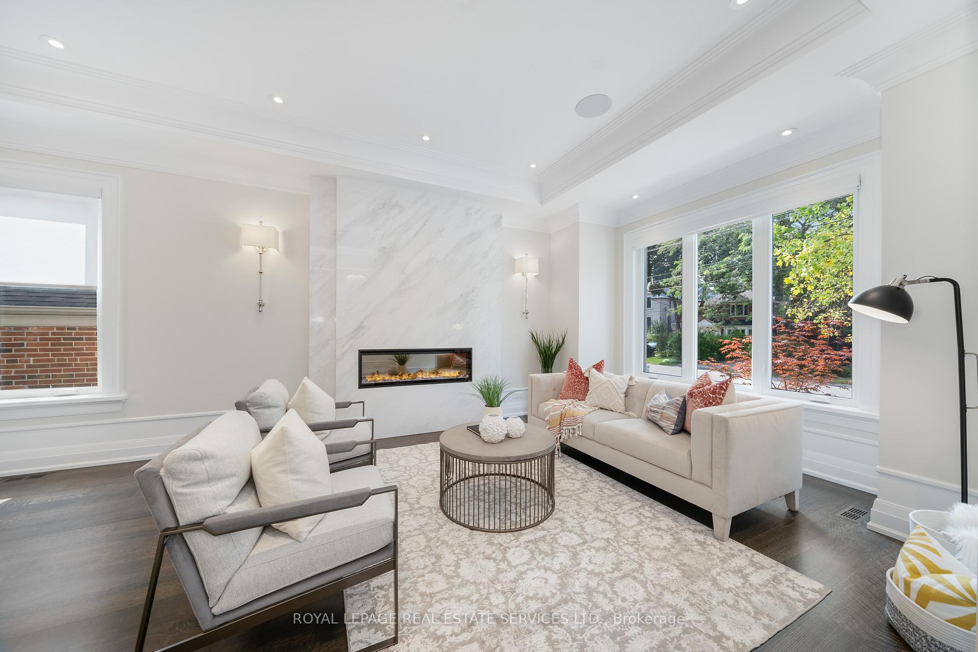 Photo 3 of 83 Kimbark Boulevard, Toronto, Bedford Park-Nortown — HOMEH