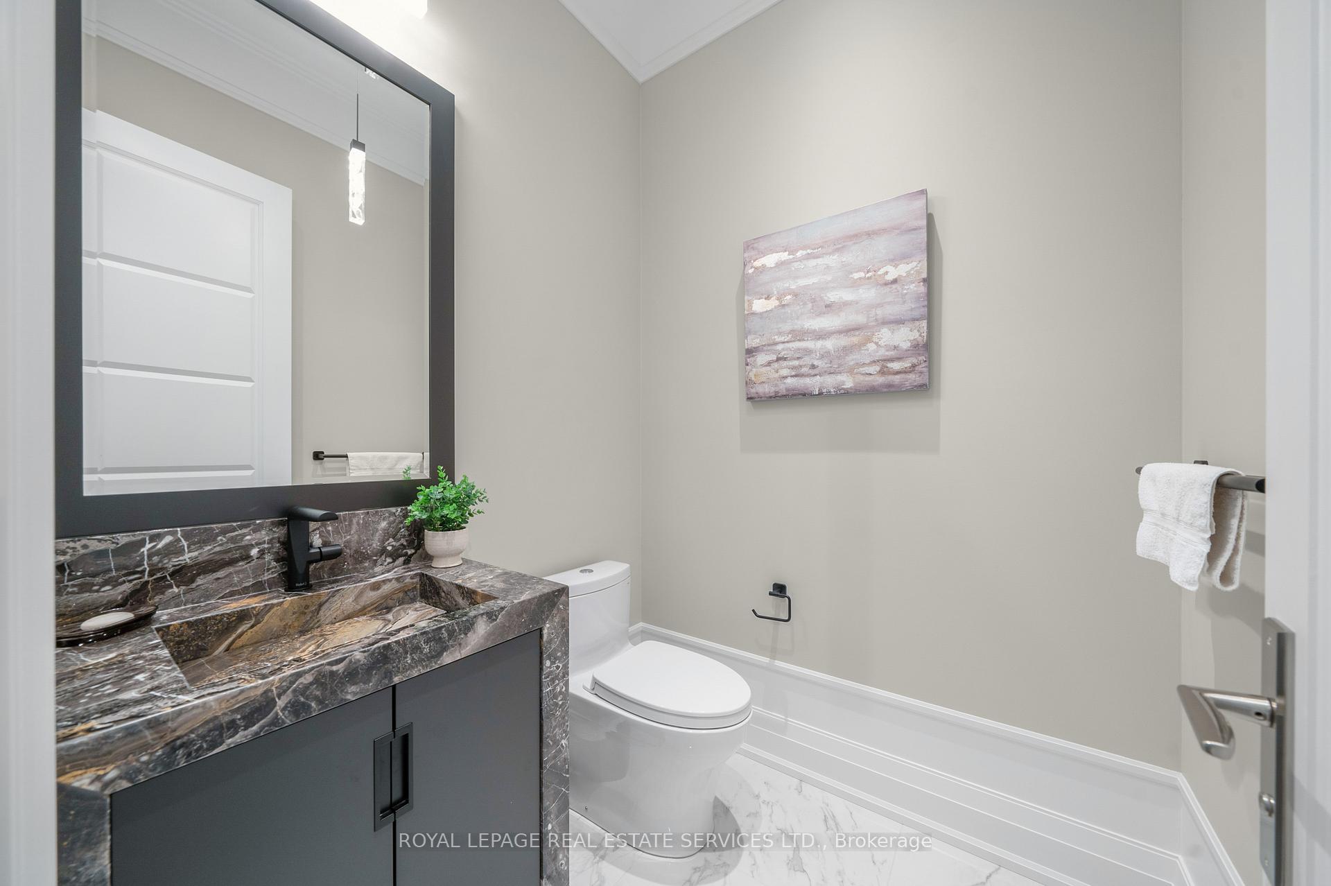 Photo 13 of 83 Kimbark Boulevard, Toronto, Bedford Park-Nortown — HOMEH