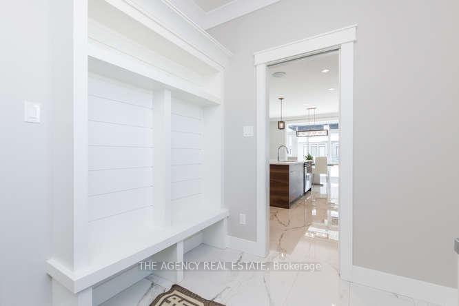 Photo 6 of 3126 Regiment Road W, London, South V — HOMEH