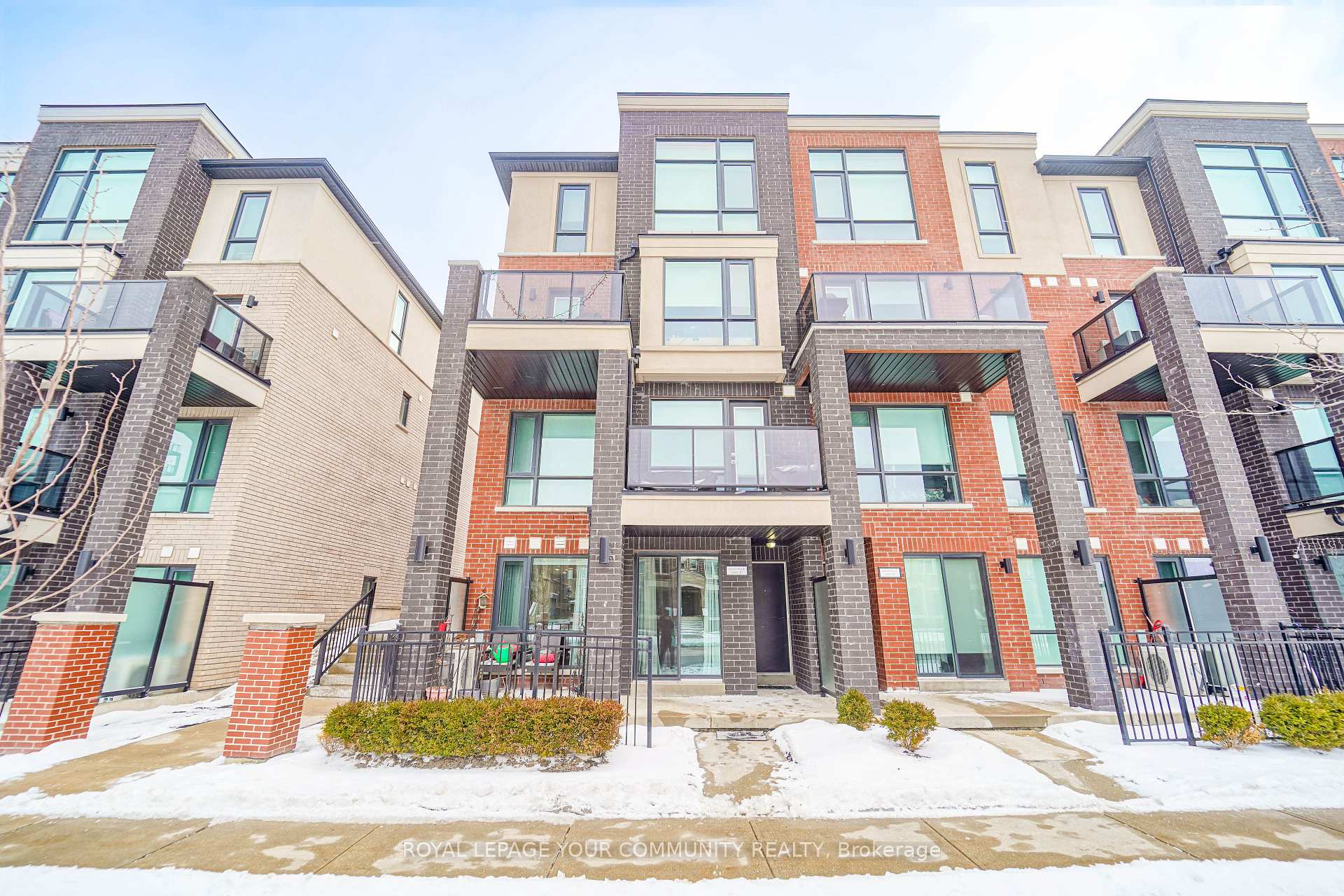 Front of Unit 41, 100 Dufay Road N