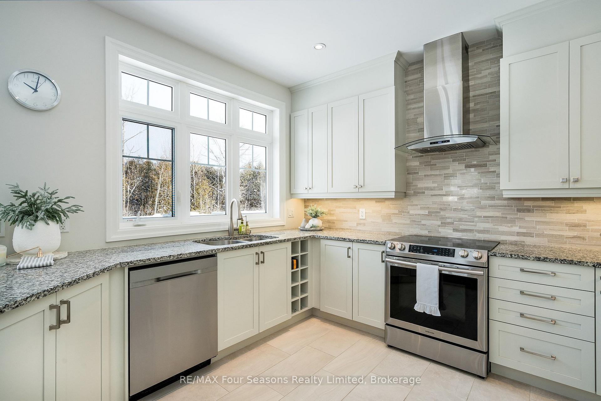 Photo 8 of 128 Timber Lane, Blue Mountains — HOMEH