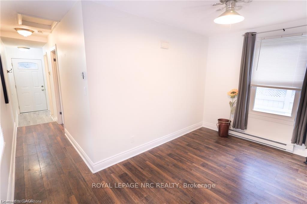 Photo 15 of 11 Perry Street, St. Catharines, Haig — HOMEH