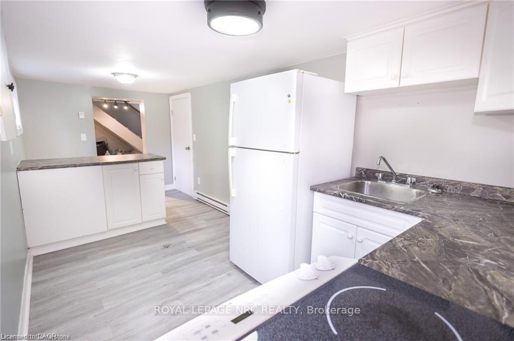 Photo 21 of 11 Perry Street, St. Catharines, Haig — HOMEH