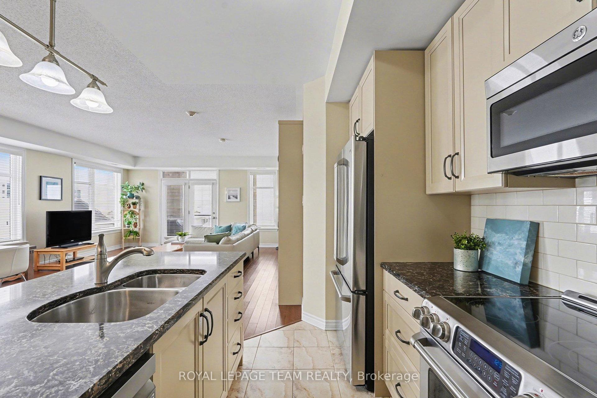 Photo 12 of Unit 202, 220 Janka Private, Ottawa, Kanata - Emerald Meadows/Trailwest — HOMEH