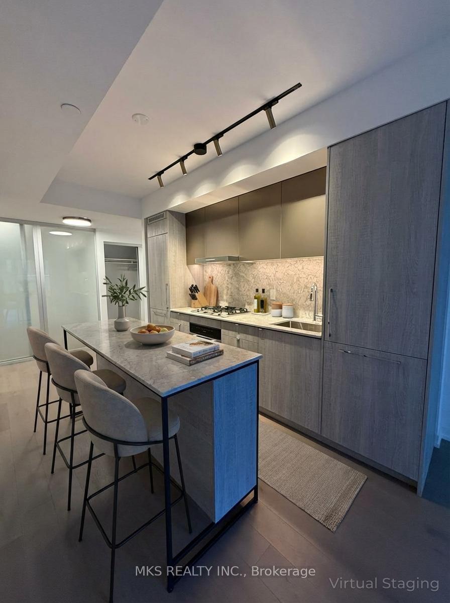 Photo 4 of Unit 506, 771 Yonge Street, Toronto, The Annex — HOMEH